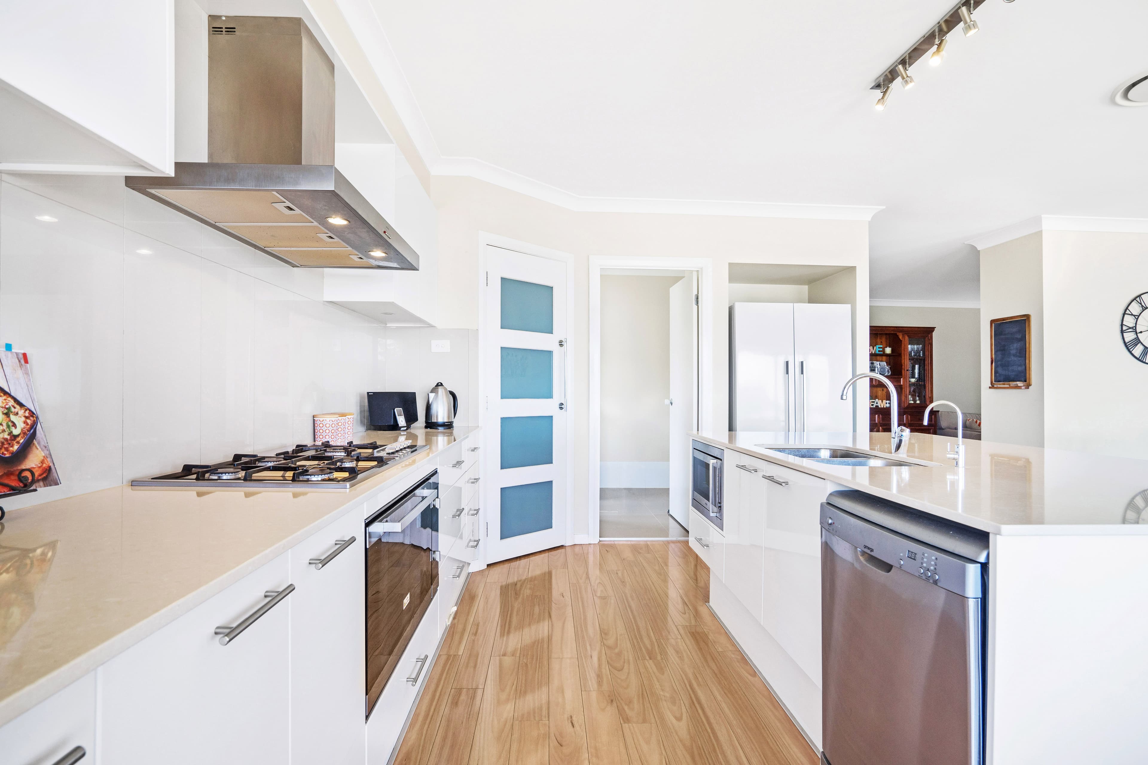 15 York Place, Raworth - Thumbnail 2