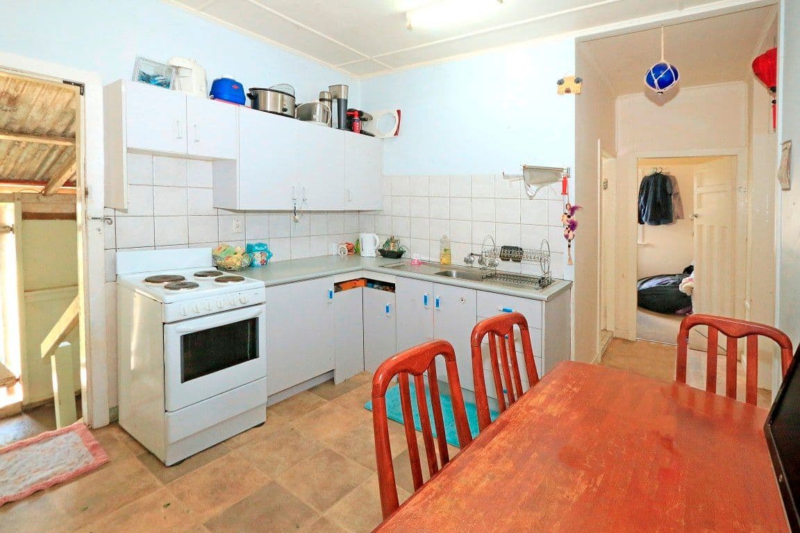 187 Elphinstone Street, Berserker QLD 4701, Berserker - Thumbnail 3