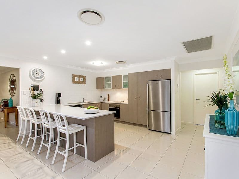 53 Regatta Avenue, Oxenford QLD 4210, Oxenford - Thumbnail 3