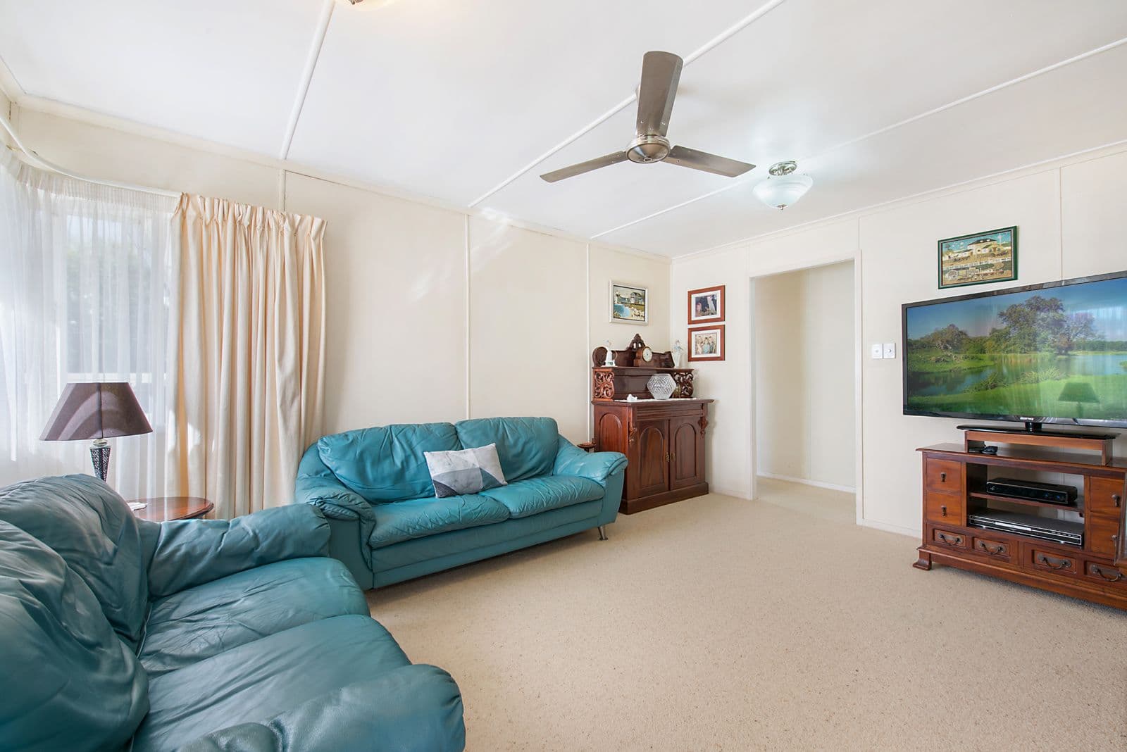 18 Exmoor Street, Upper Mount Gravatt QLD 4122, Upper Mount Gravatt - Thumbnail 2