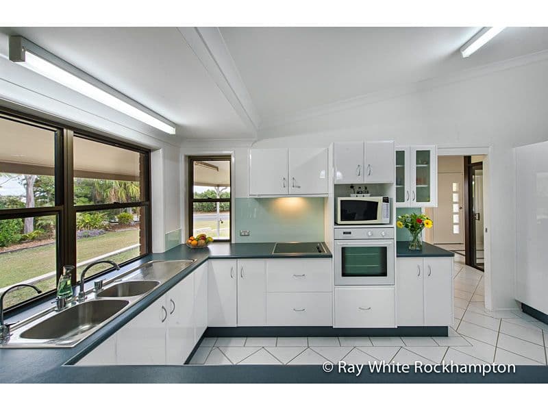 25 Belmont Road, PARKHURST QLD 4702, Parkhurst - Thumbnail 4