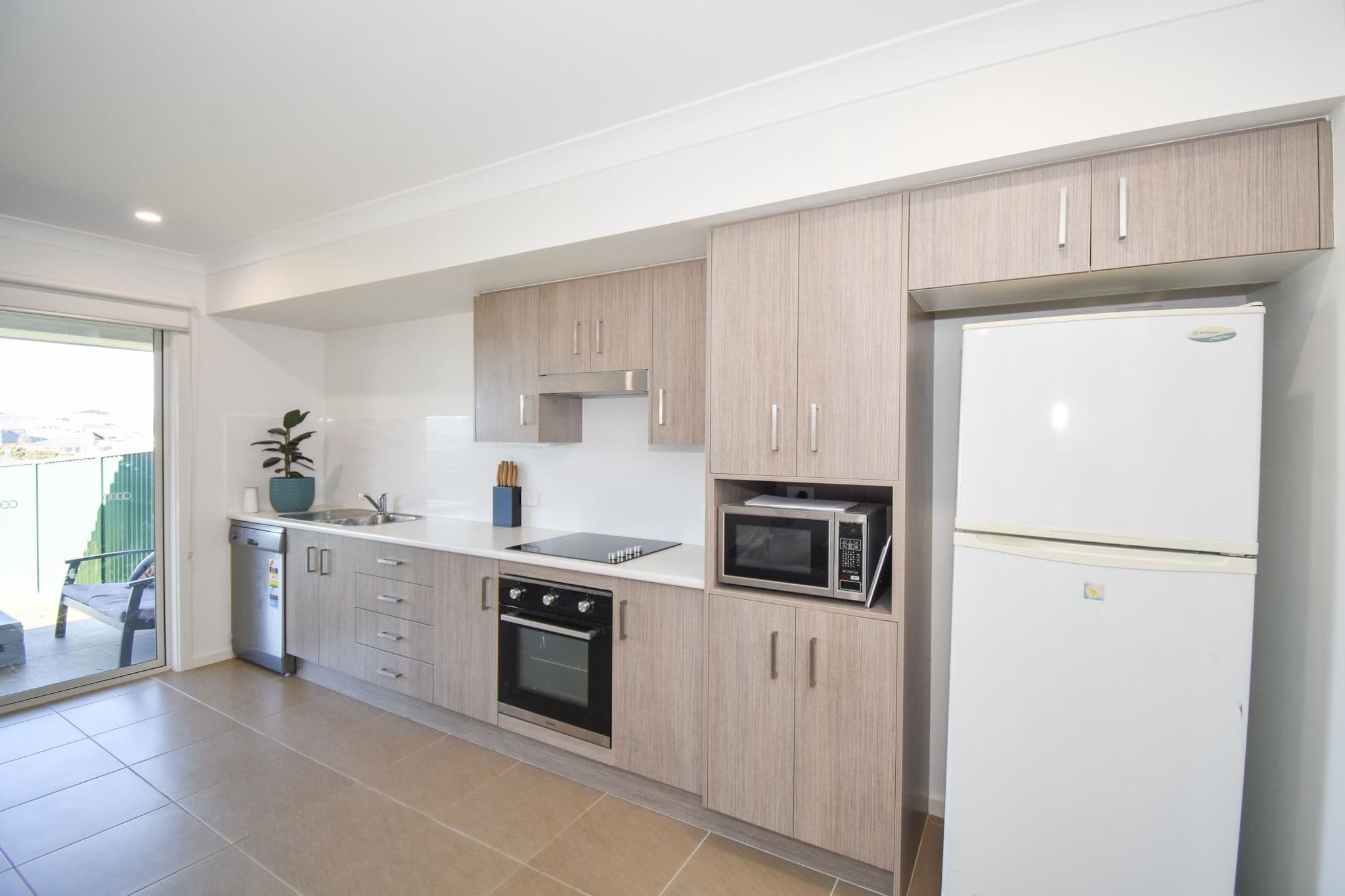 14 & 14A Wallace Way, KELSO NSW 2795, Kelso - Thumbnail 2