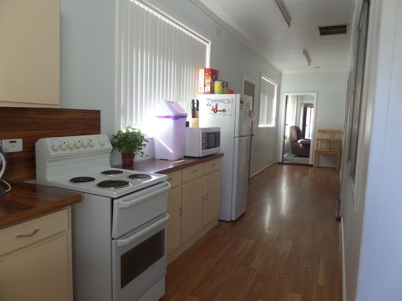10a and 10b Willans Street, Narrandera NSW 2700, Narrandera - Thumbnail 2