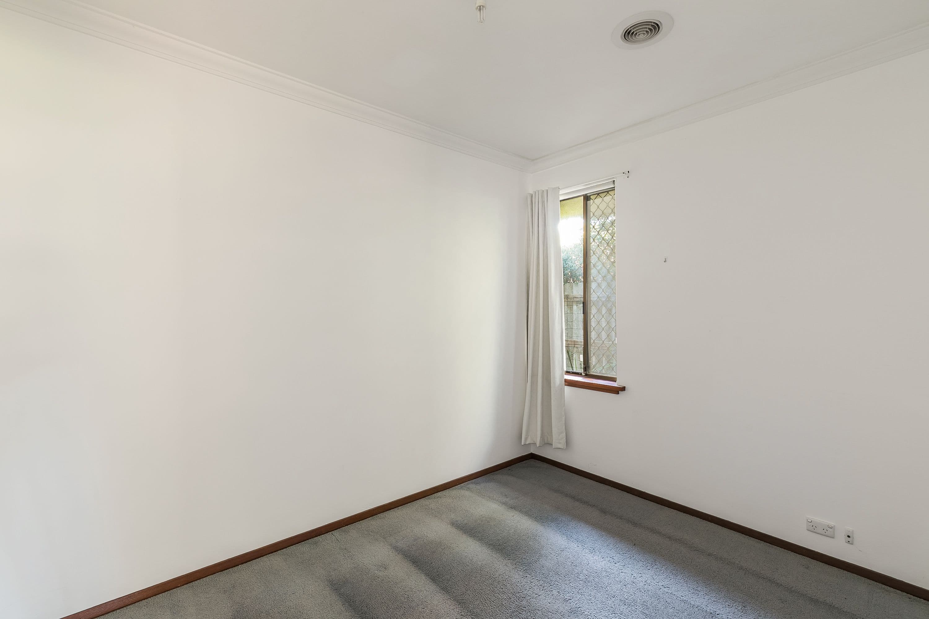 8 Karri Court, Yangebup WA 6164, Yangebup - Thumbnail 6