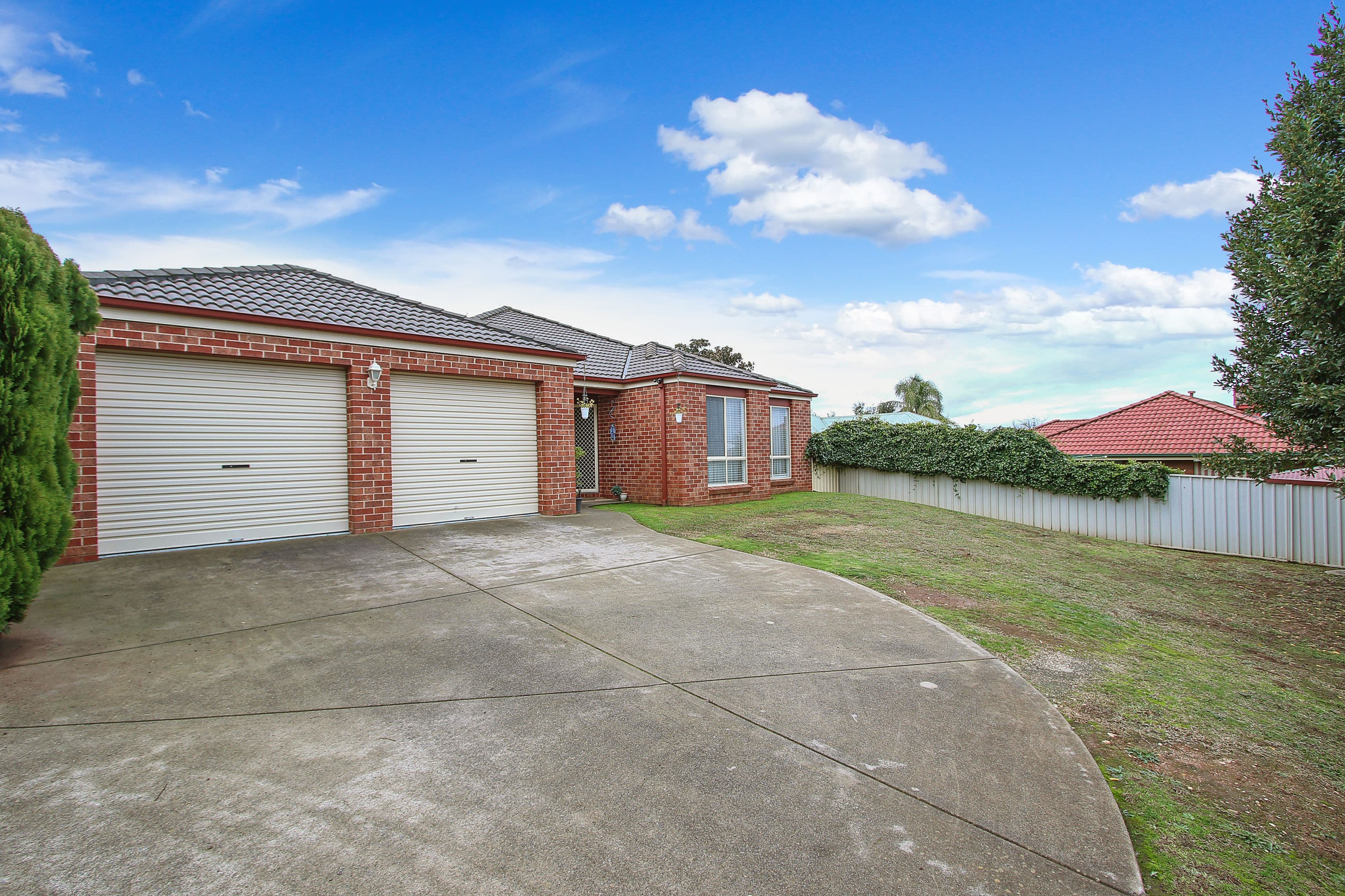 10 Hawk Place, West Wodonga VIC 3690, West Wodonga - Thumbnail 2