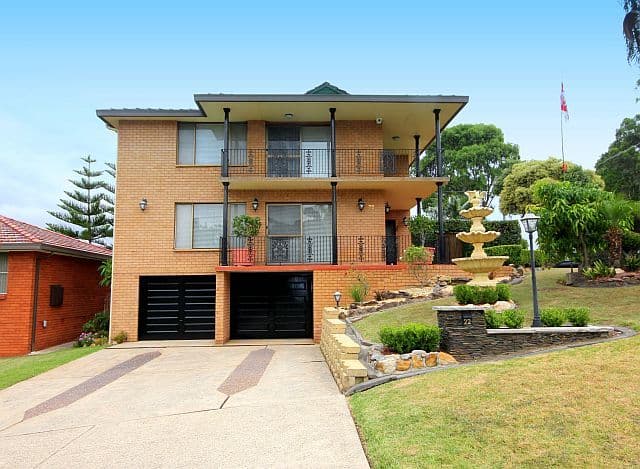 22 Lucinda Avenue, GEORGES HALL NSW 2198, Georges Hall - Image 1