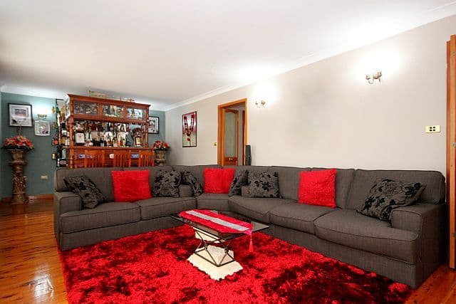 22 Lucinda Avenue, GEORGES HALL NSW 2198, Georges Hall - Thumbnail 2