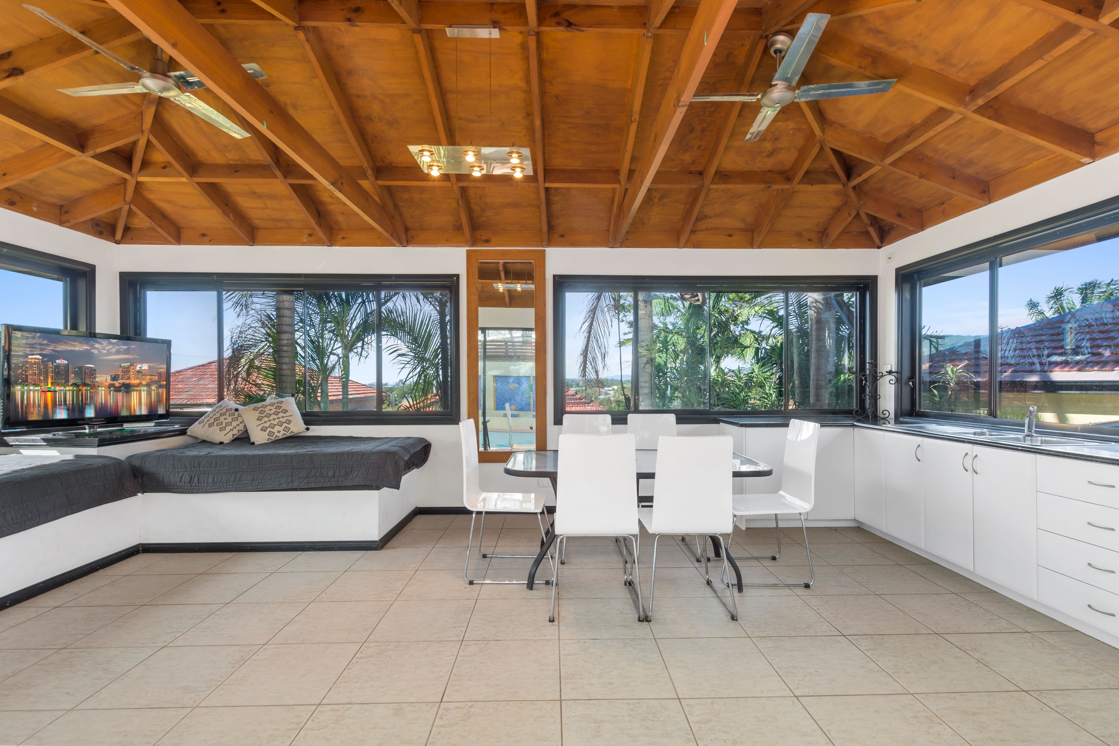 18 Coxs Avenue, Corrimal NSW 2518, Corrimal - Thumbnail 2