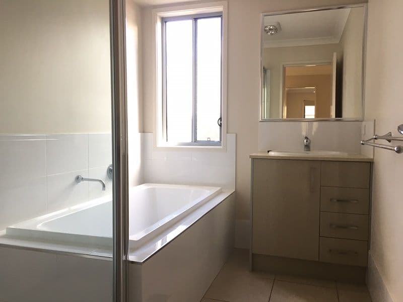 18 Mirima Court, Waterford QLD 4133, Waterford - Thumbnail 2