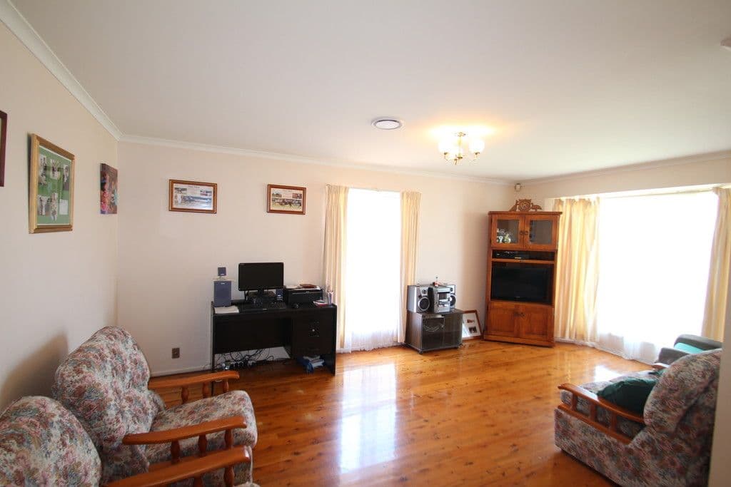7A Gatfield Street, Newtown QLD 4350, Newtown - Thumbnail 2