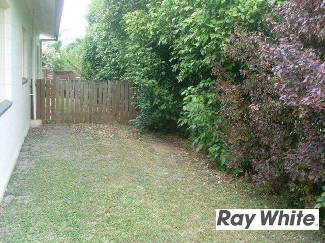 10 Lorraine Close, BENTLEY PARK QLD 4869, Bentley Park - Thumbnail 3
