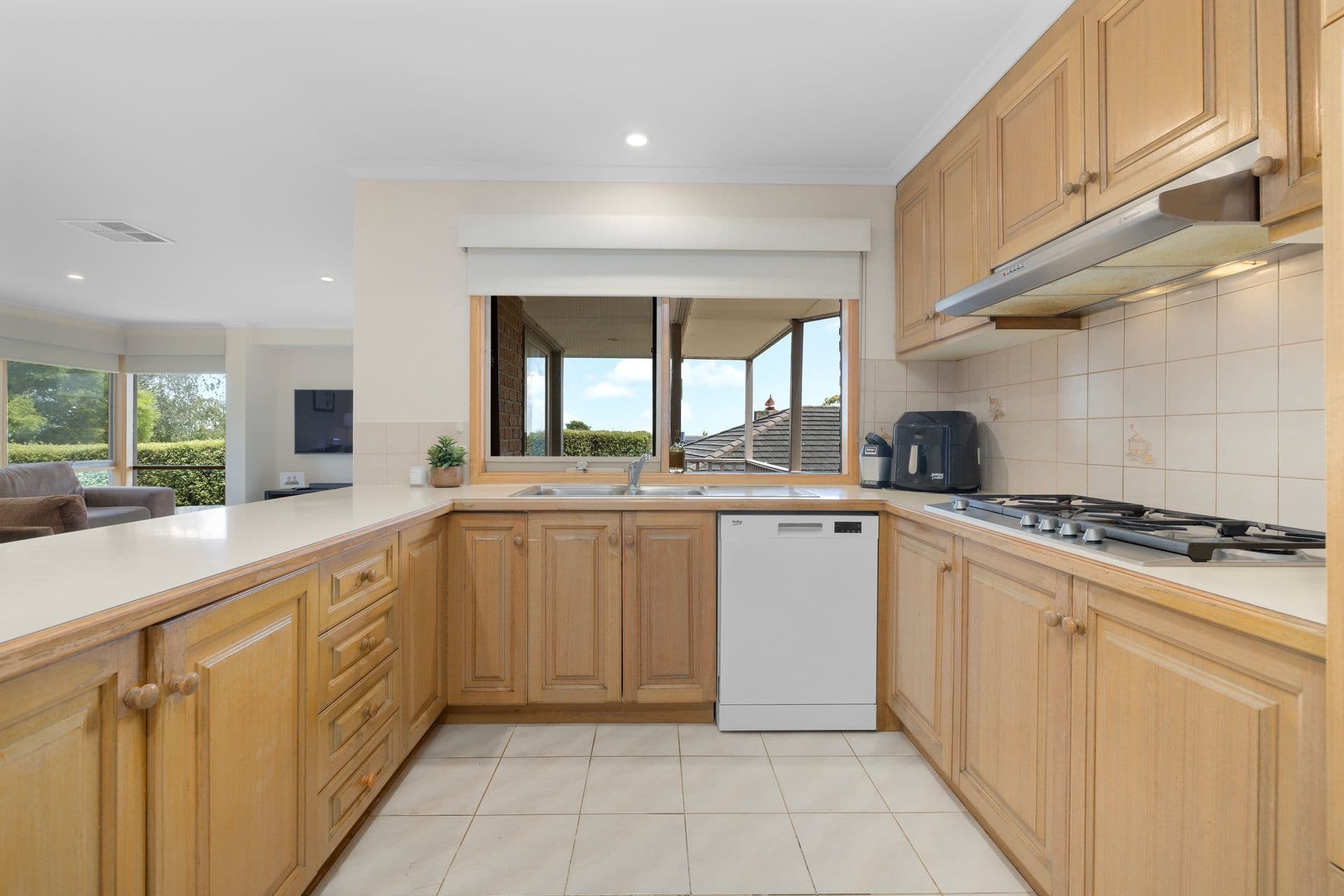 15 Hillview Place, Berwick VIC 3806, Berwick - Thumbnail 5