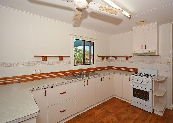 8 Desmond Drive, Toogoom QLD 4655, Toogoom - Thumbnail 3