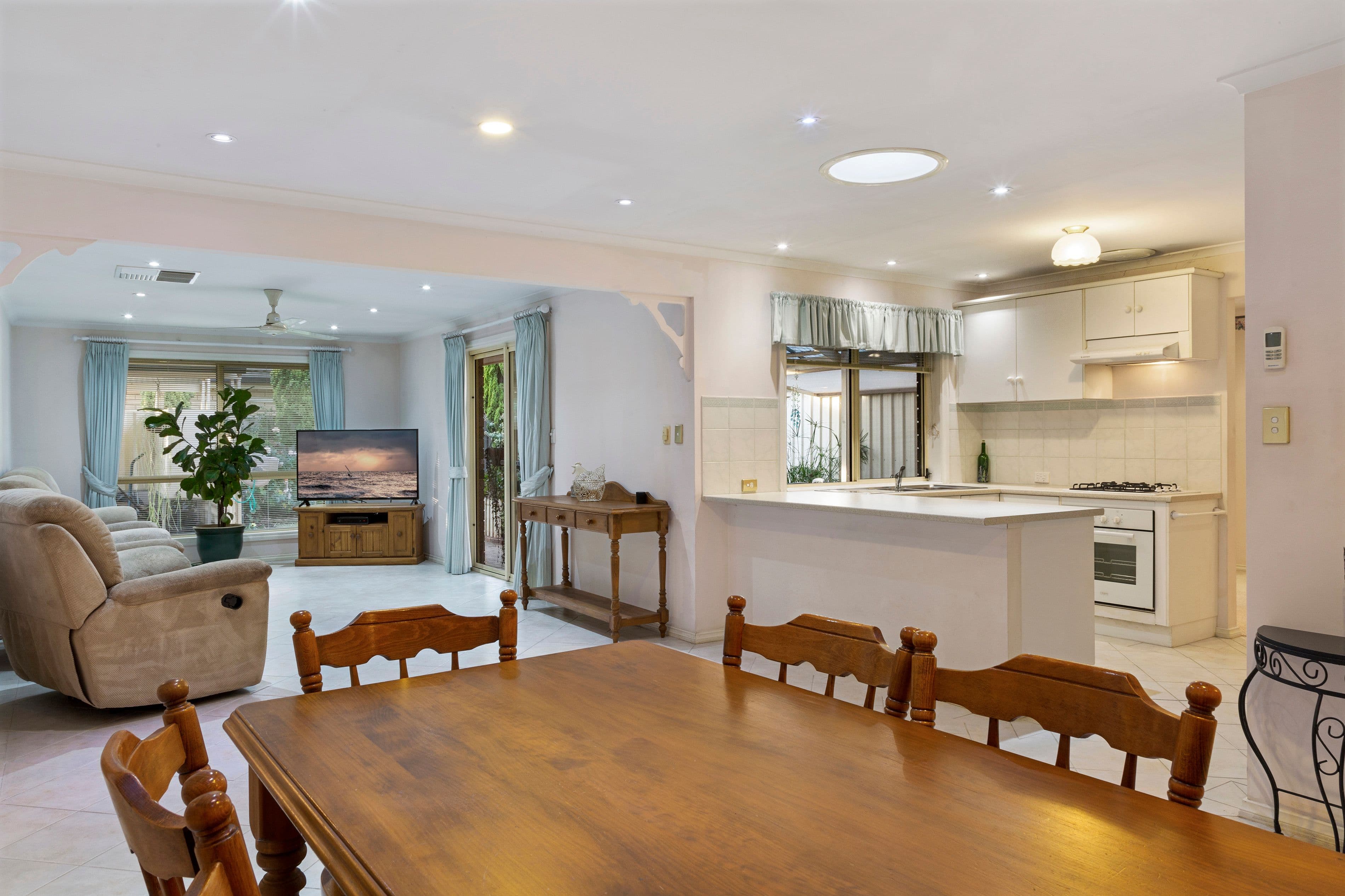 40 Rhode Island Drive, Parafield Gardens SA 5107, Parafield Gardens - Thumbnail 4