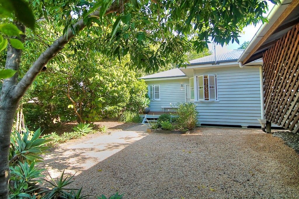 8 Chermside Road, Eastern Heights QLD 4305, Eastern Heights - Thumbnail 2