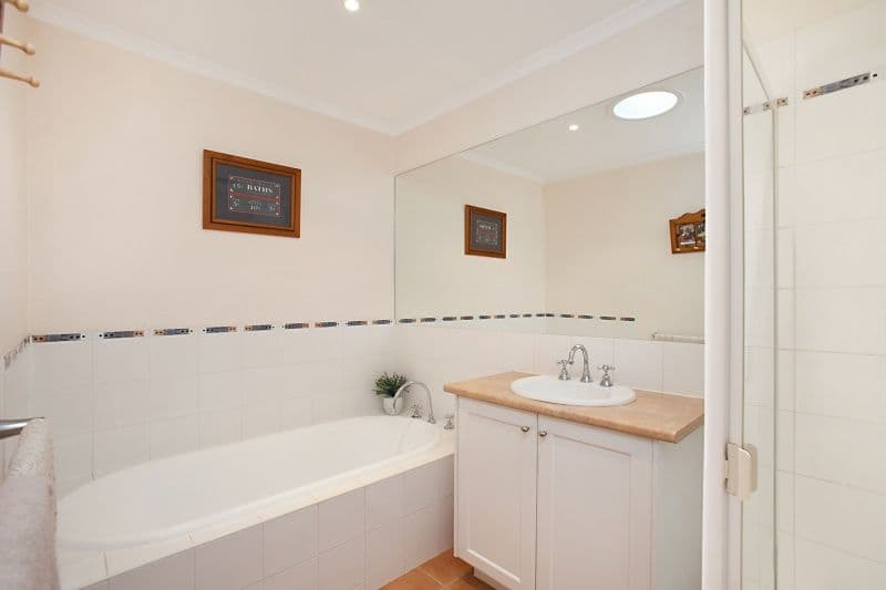 7 Peakview Drive, VIEWBANK VIC 3084, Viewbank - Thumbnail 7