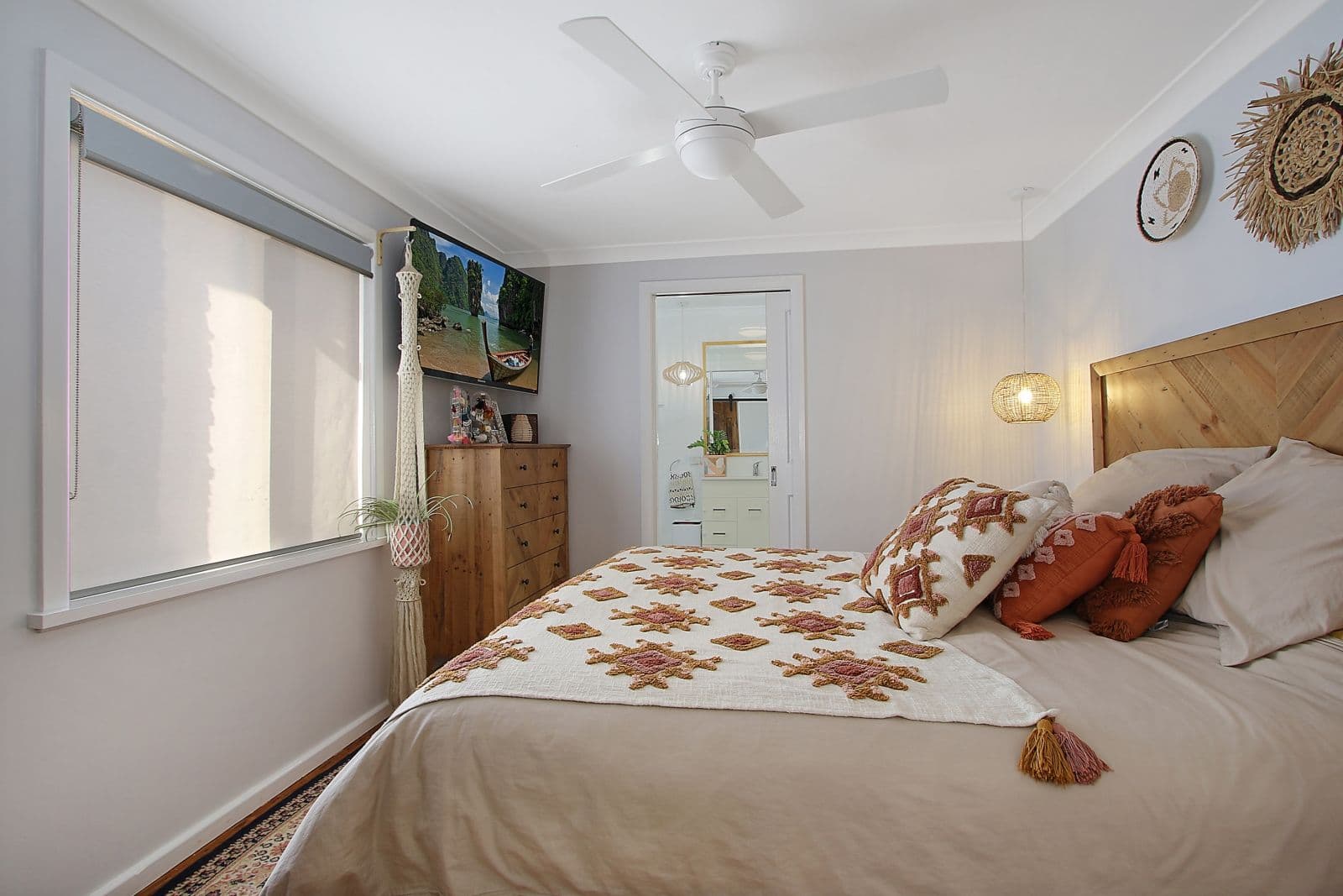 241 Kooba Street, North Albury NSW 2640, North Albury - Thumbnail 2