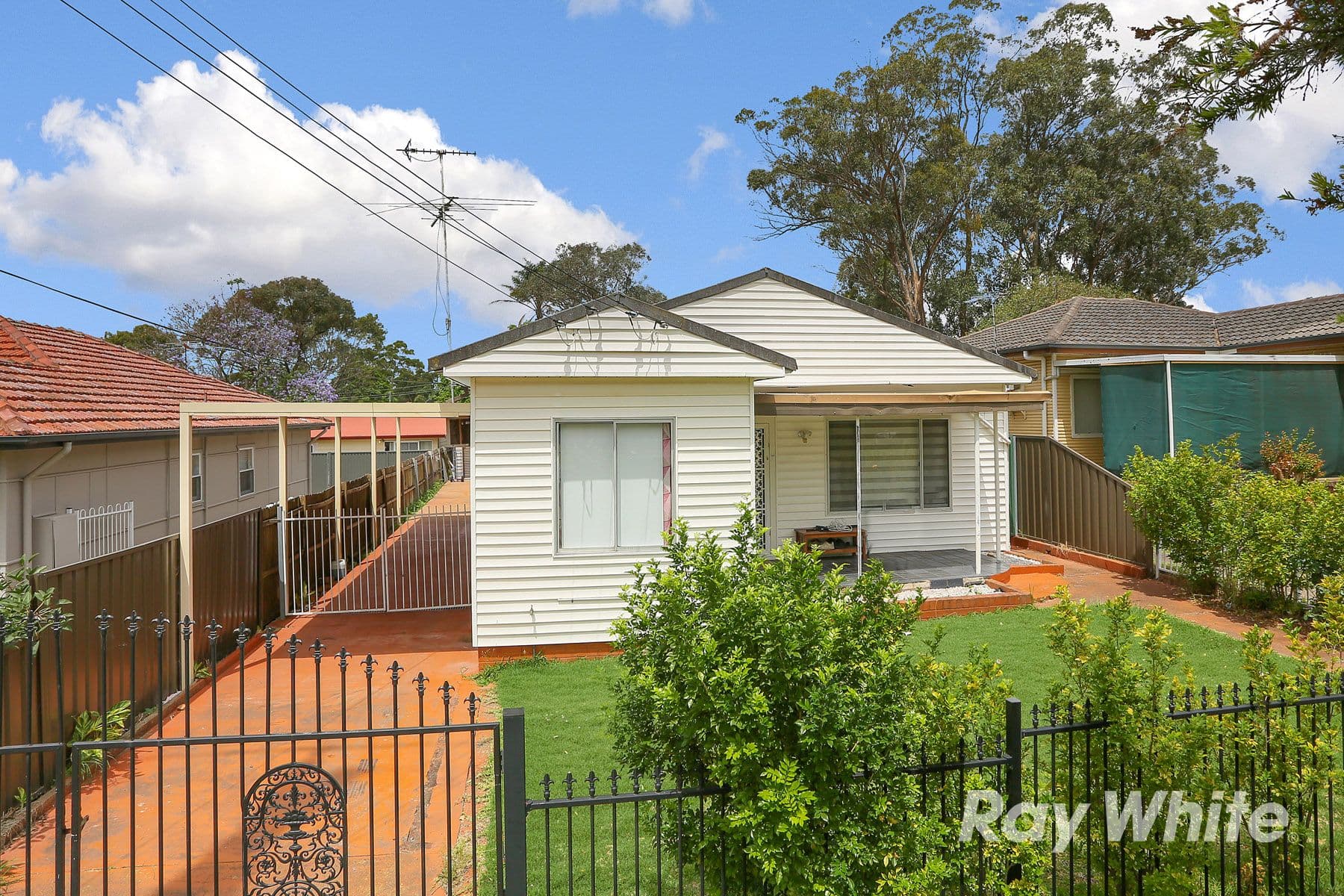 60 CRAMPTON Street, Wagga Wagga, Blacktown - Thumbnail 2