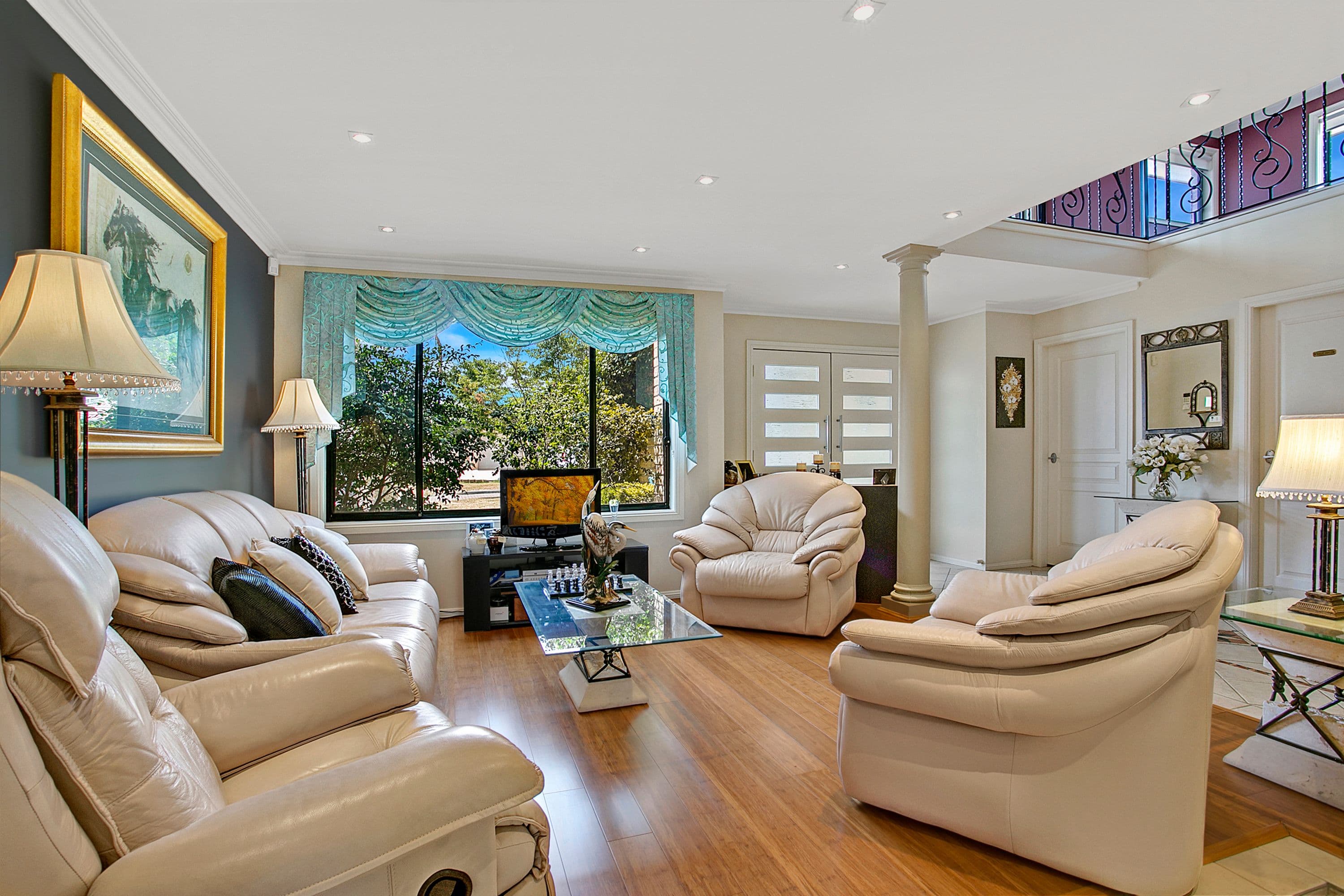 8 Tench Way, West Hoxton - Thumbnail 3