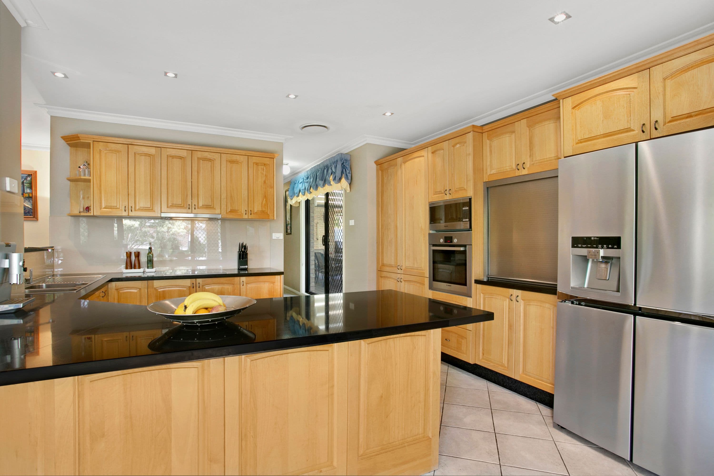 8 Tench Way, West Hoxton - Thumbnail 7