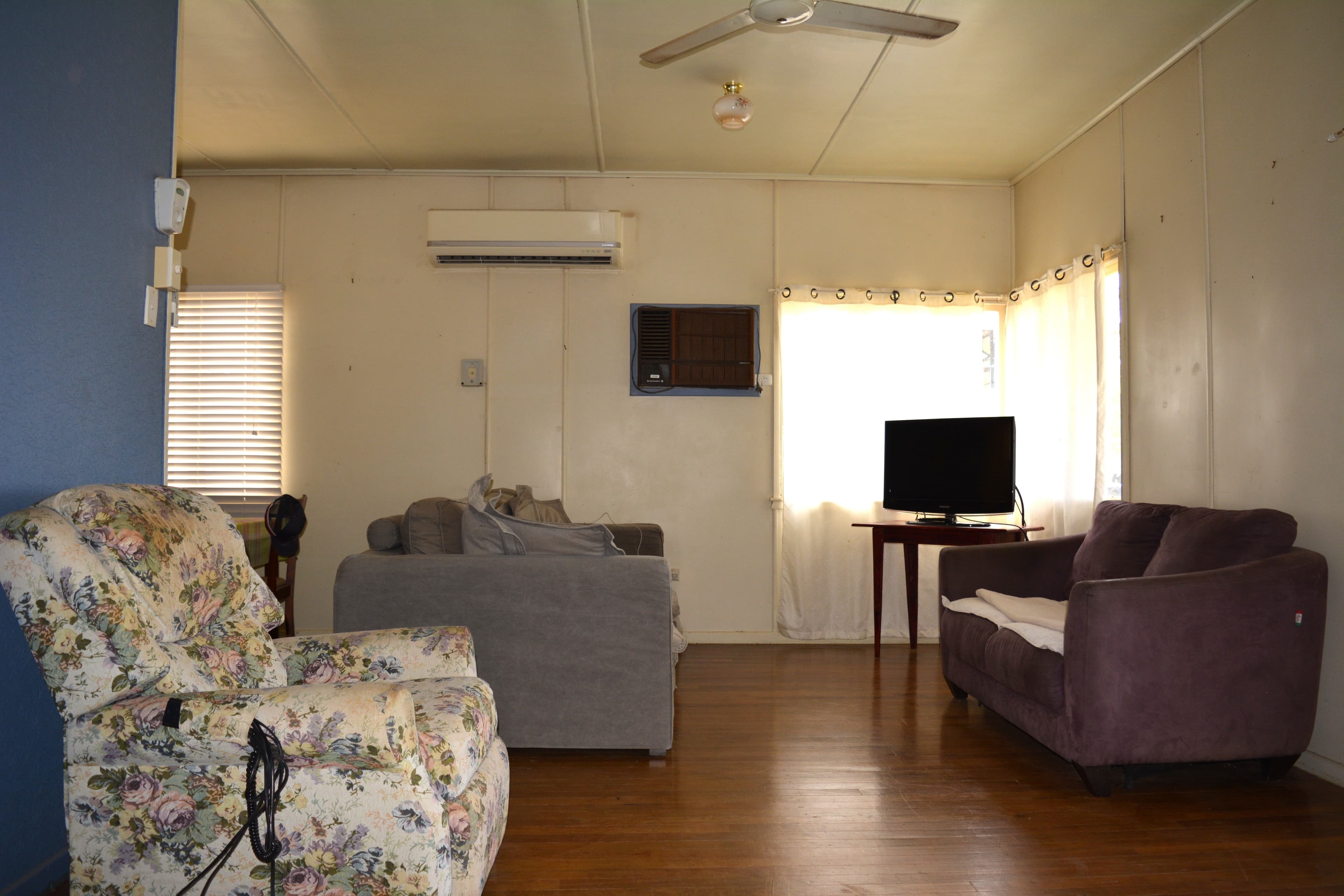171 Emu Street, Longreach QLD 4730, Longreach - Thumbnail 5