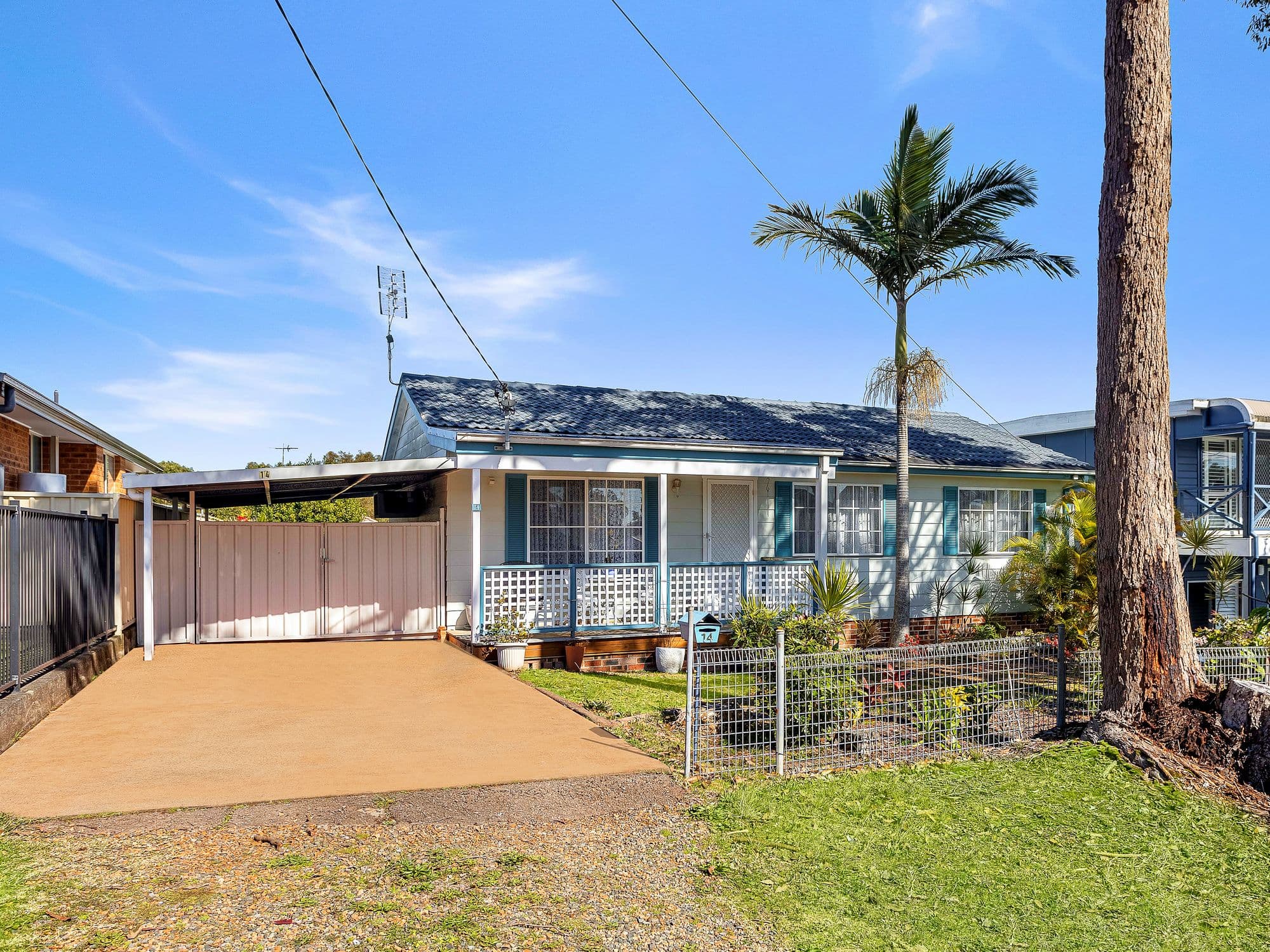 14 Cams Boulevard, Summerland Point NSW 2259, Summerland Point - Image 1