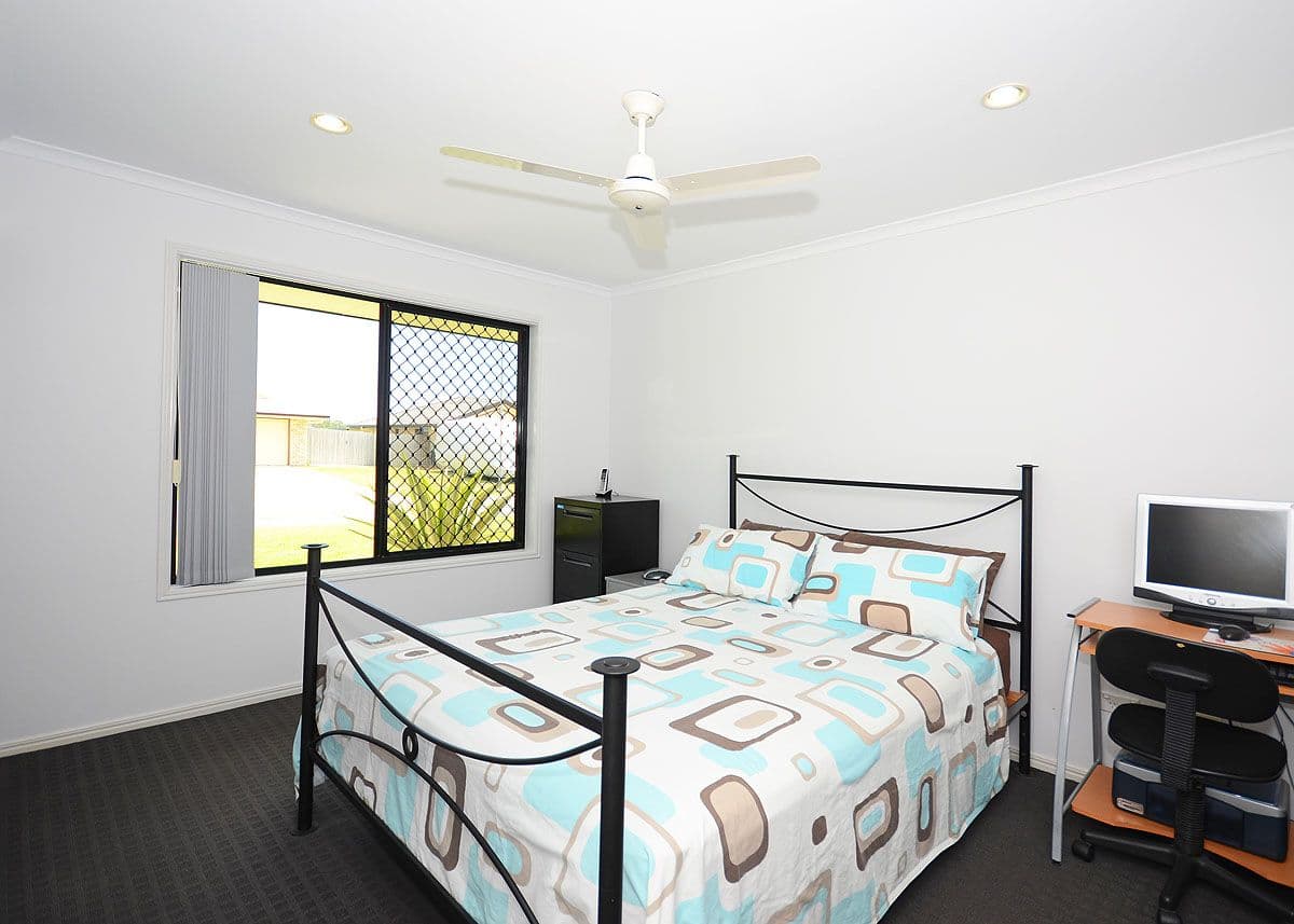 9 Bronton Way, POINT VERNON QLD 4655, Point Vernon - Thumbnail 6