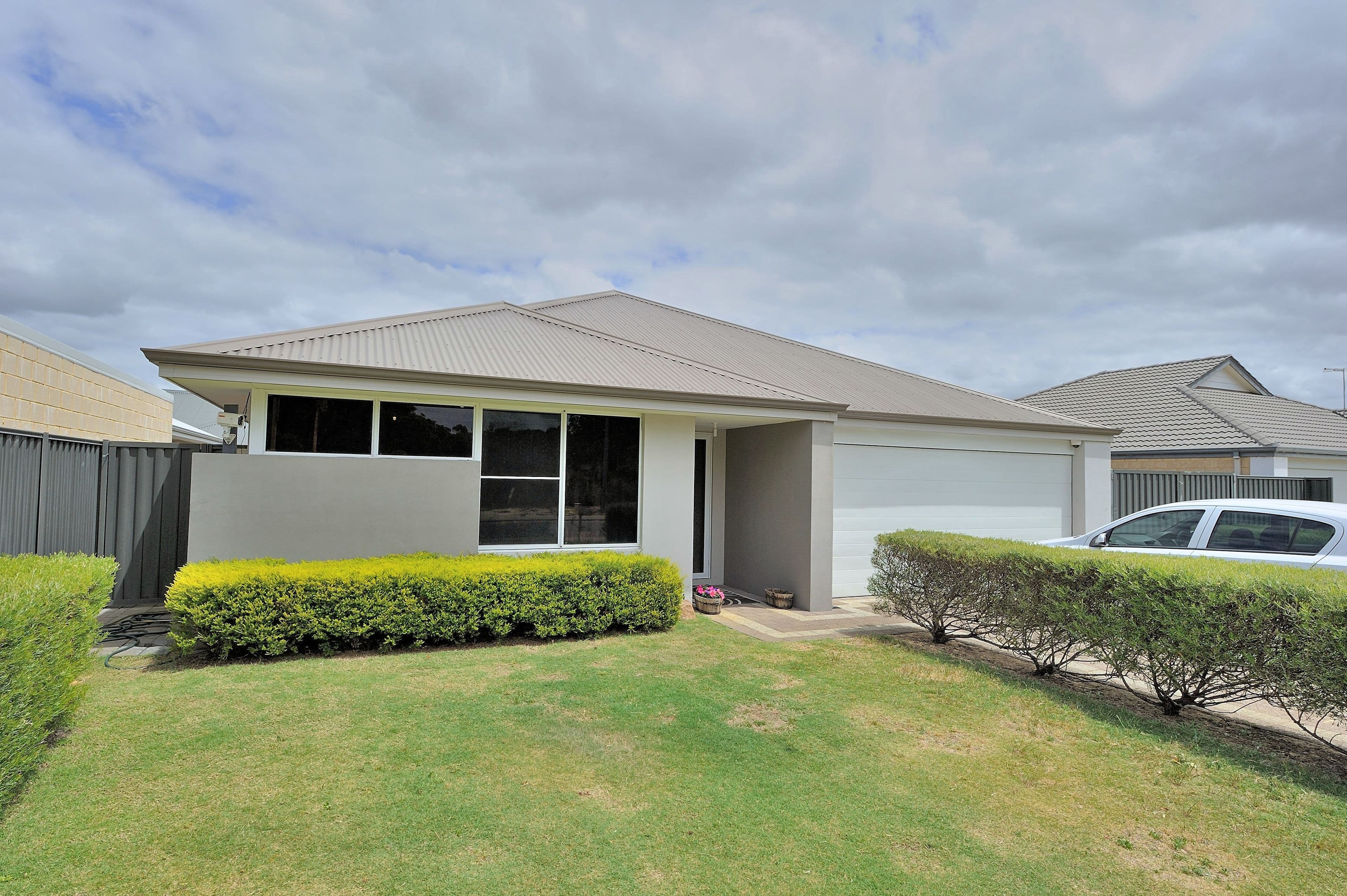 13 Ballybofey Loop, Bullsbrook WA 6084, Bullsbrook - Image 1
