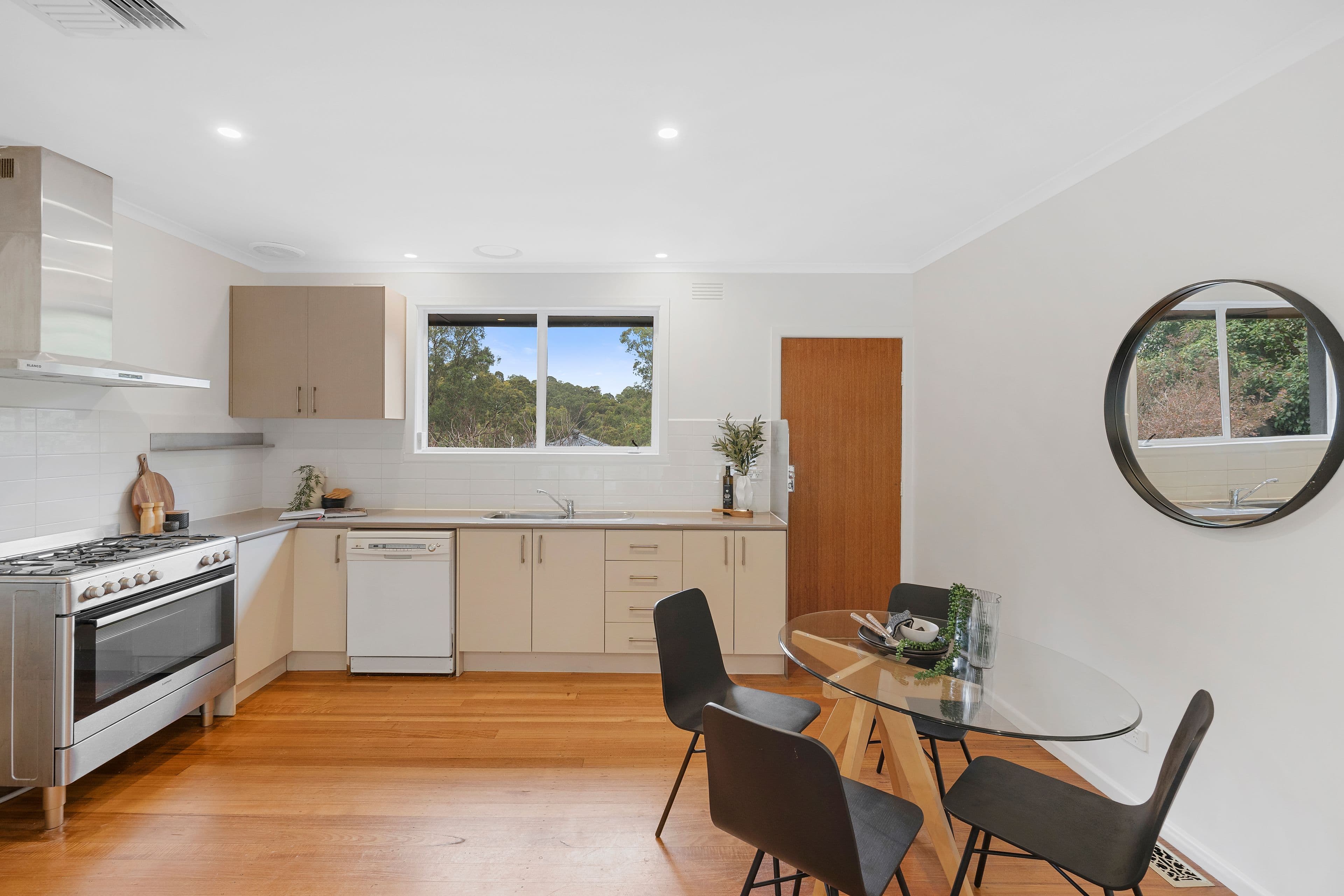 64 Livingstone Road, Eltham VIC 3095, Eltham - Thumbnail 4