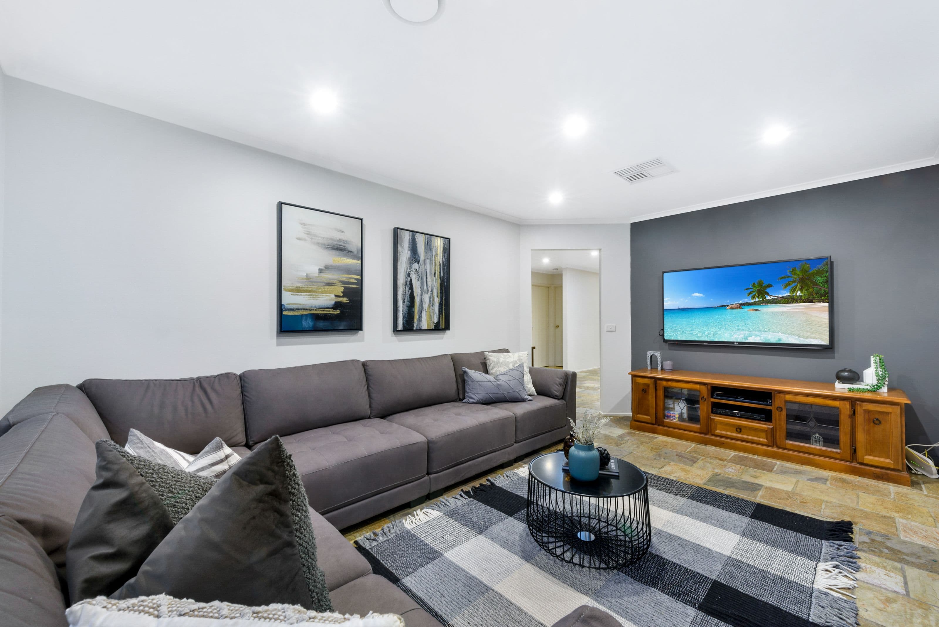 15 Kenmore Close, Hoppers Crossing VIC 3029, Hoppers Crossing - Thumbnail 4
