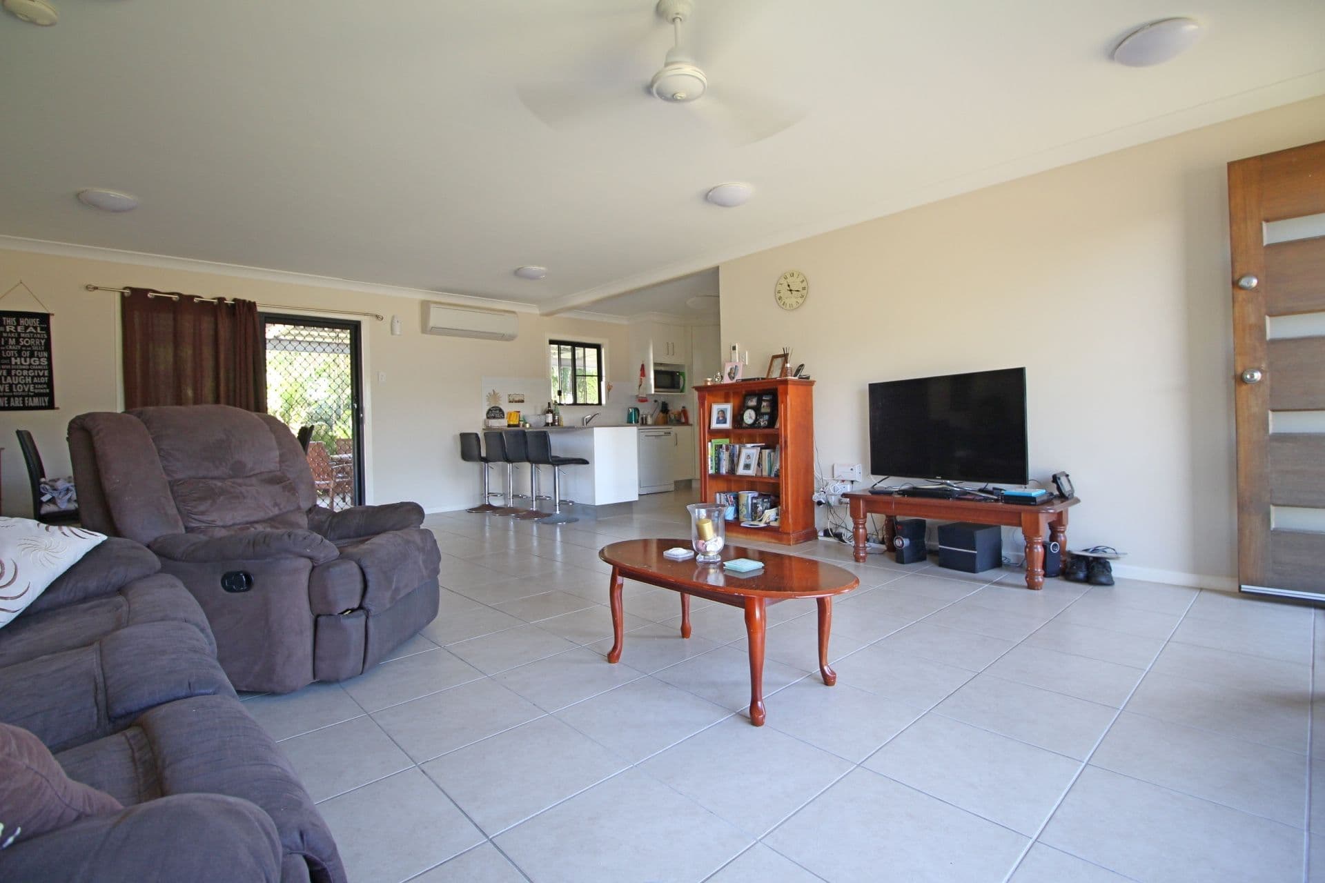 33 Poole Street, Sarina Beach QLD 4737, Sarina Beach - Thumbnail 6