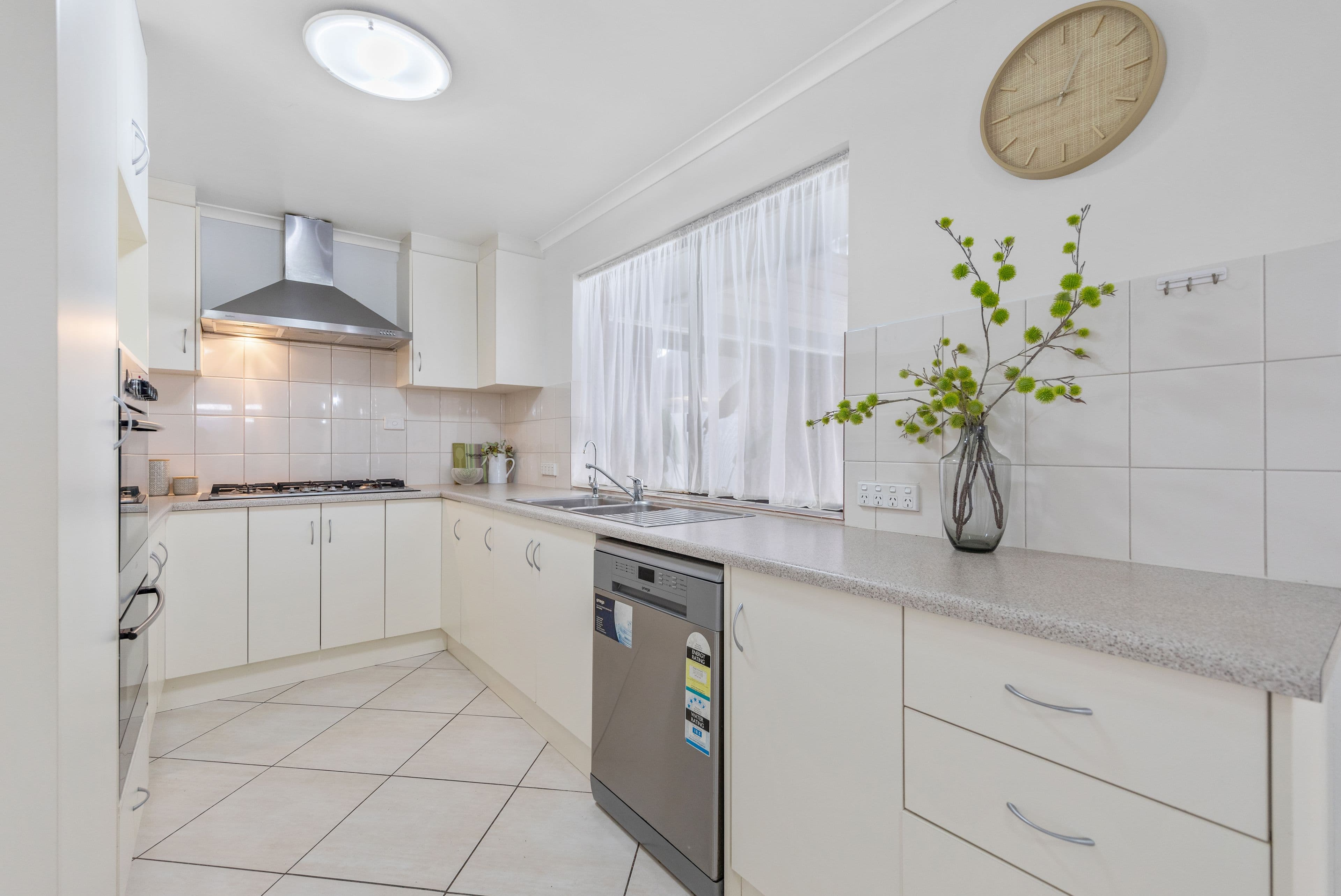 9 Tareena Street, Craigmore SA 5114, Craigmore - Thumbnail 5