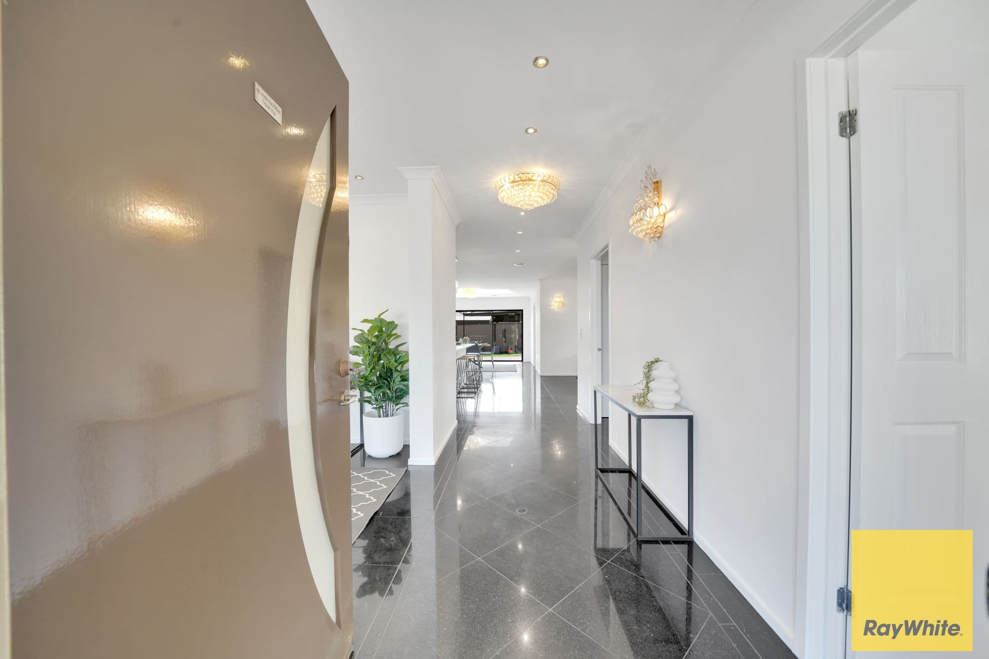 2 Peartree Grove, Burnside Heights VIC 3023, Burnside Heights - Thumbnail 5