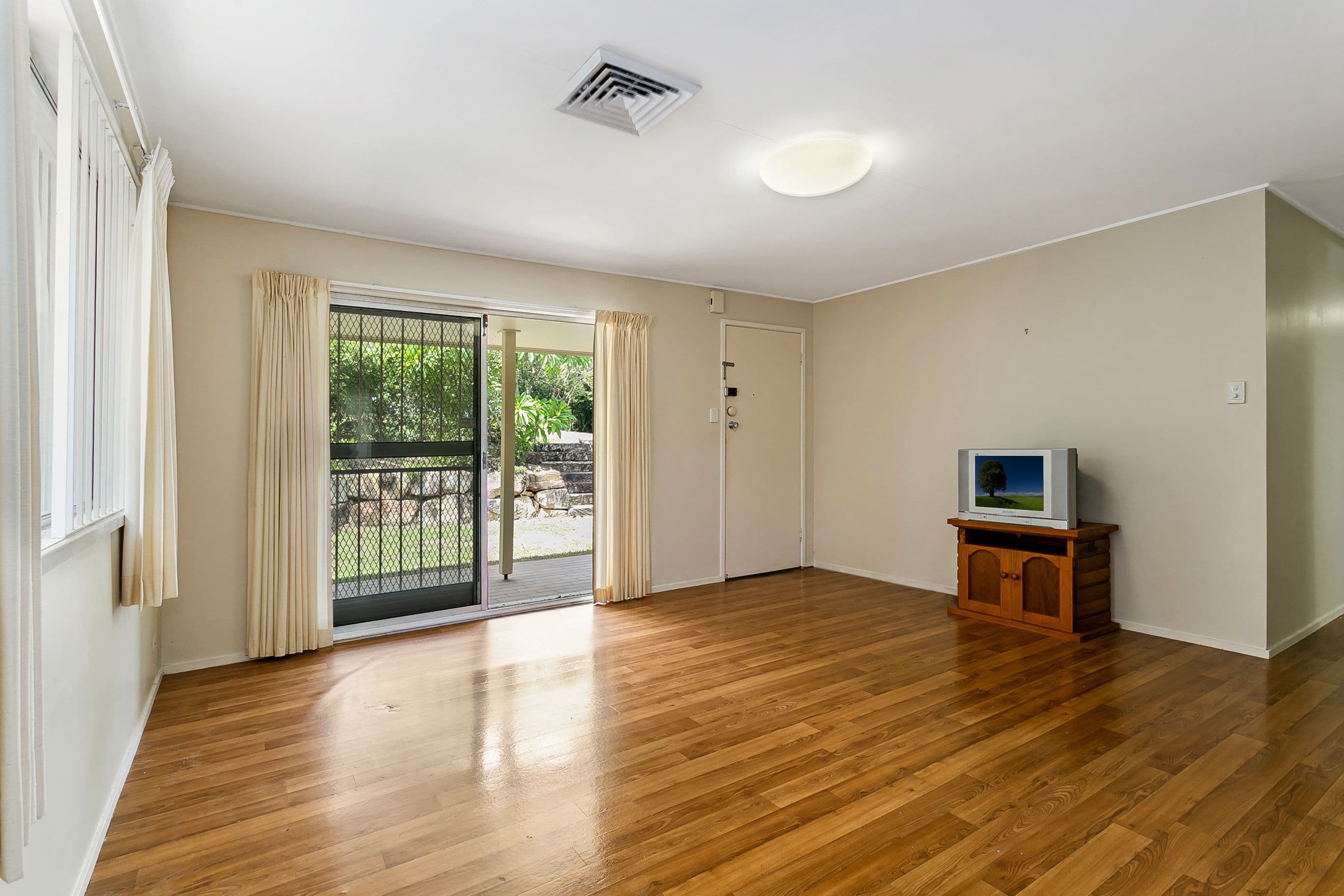 83 marshall Lane, Kenmore QLD 4069, Kenmore - Thumbnail 2