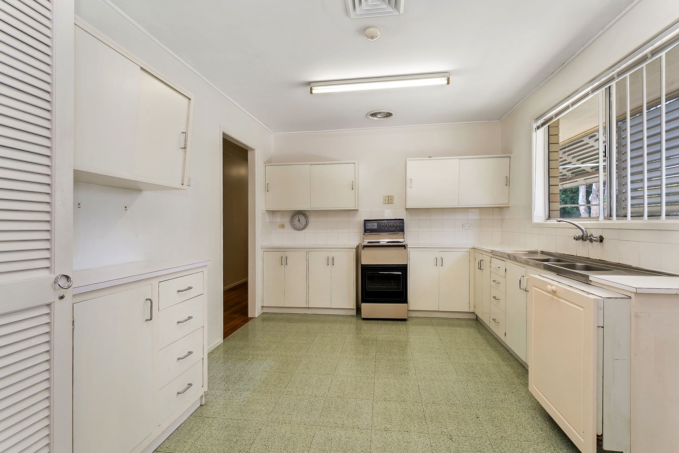 83 marshall Lane, Kenmore QLD 4069, Kenmore - Thumbnail 4