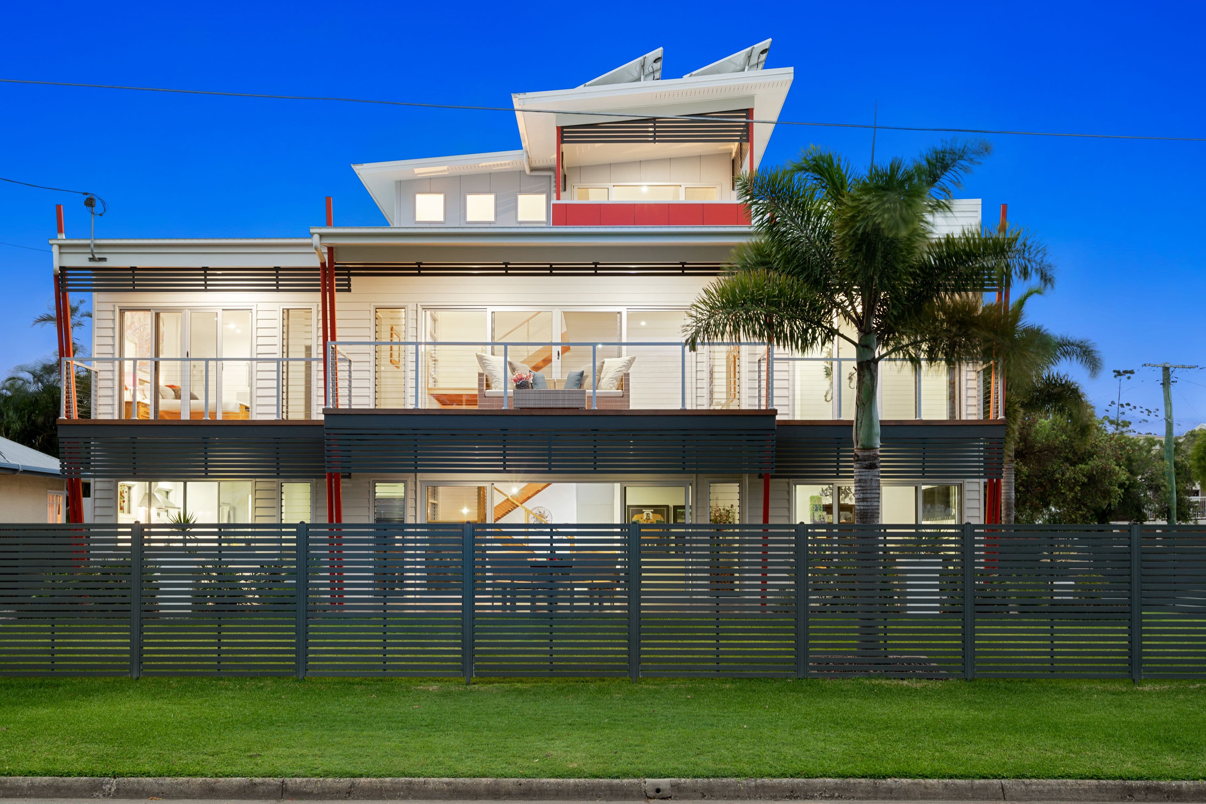 13 Reef Point Esplanade, Scarborough QLD 4020, Scarborough - Thumbnail 2
