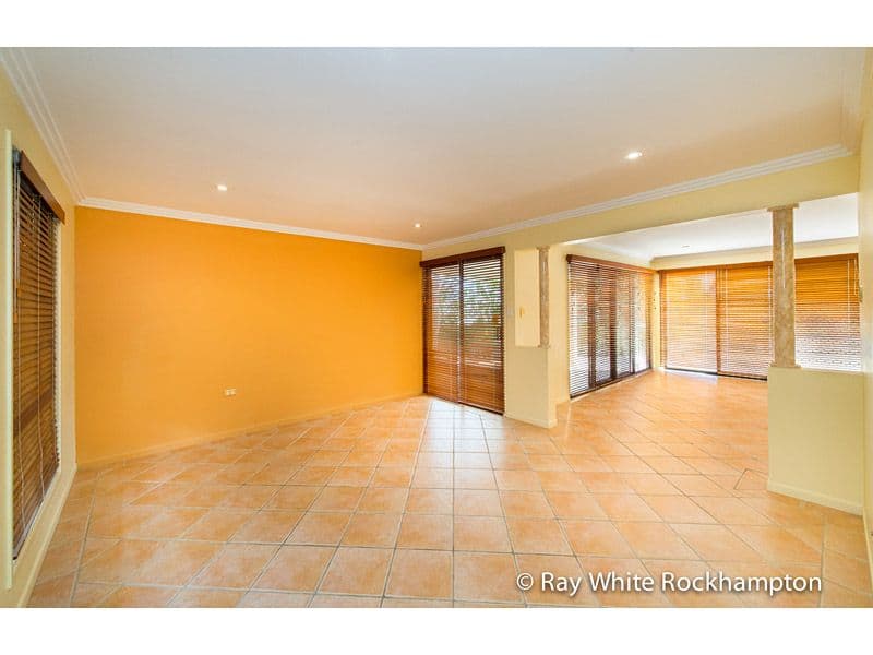 2 Lancewood Close, NORMAN GARDENS QLD 4701, Norman Gardens - Thumbnail 3