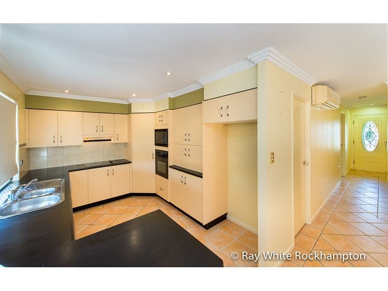2 Lancewood Close, NORMAN GARDENS QLD 4701, Norman Gardens - Thumbnail 7