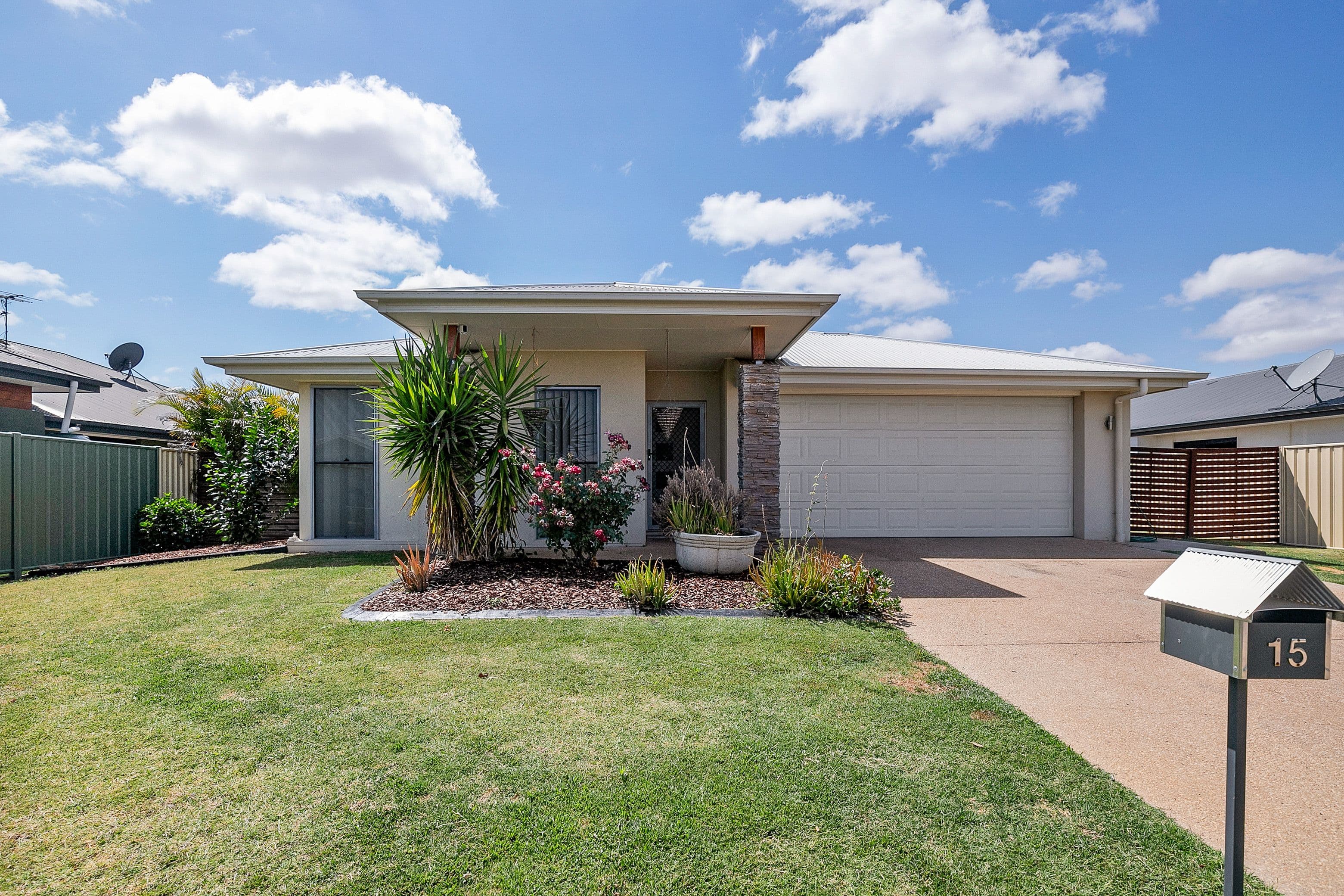 15 Randwick Road, Emerald QLD 4720, Emerald - Image 1