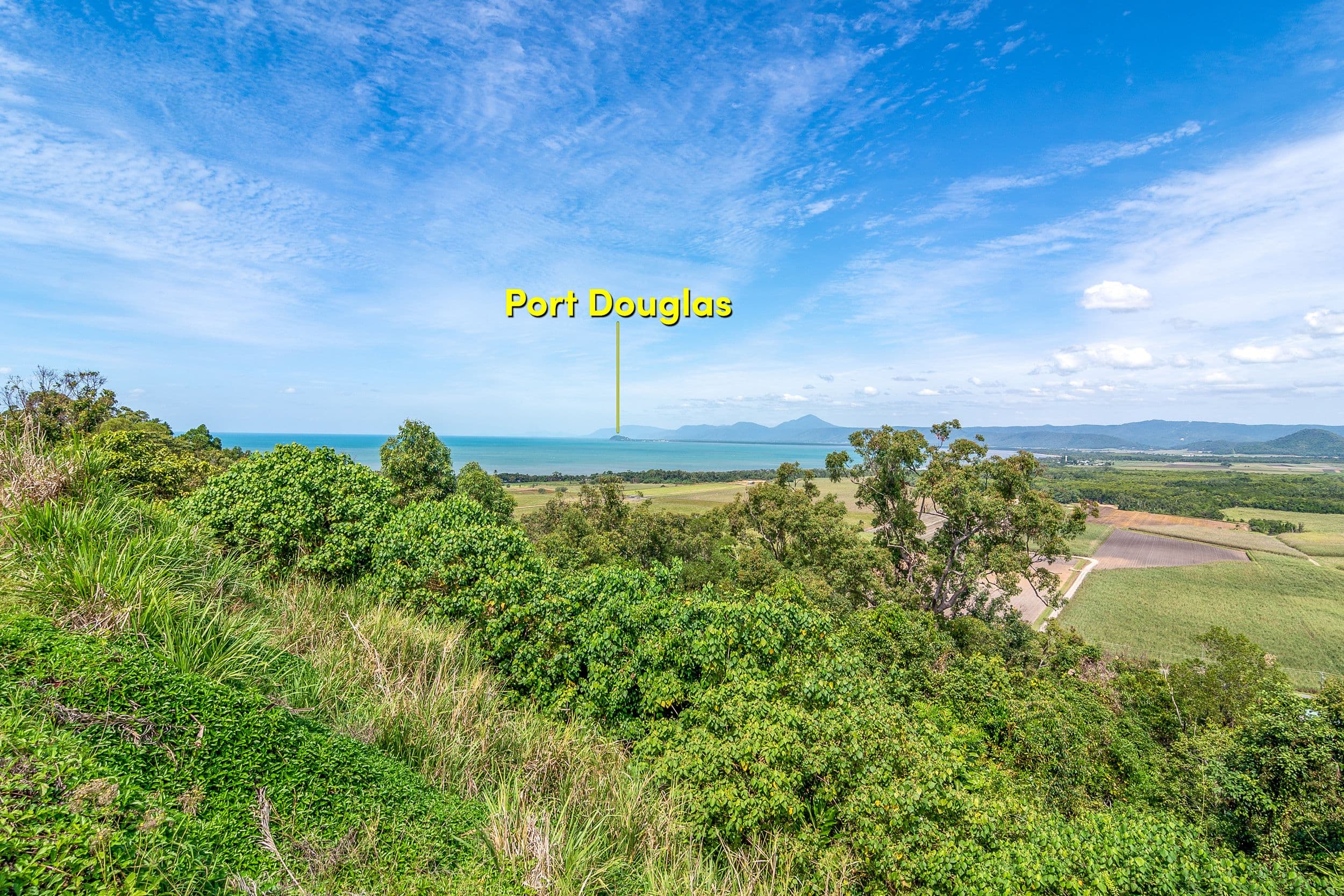 6 Hibiscus Court, Rocky Point QLD 4873, Rocky Point - Thumbnail 3