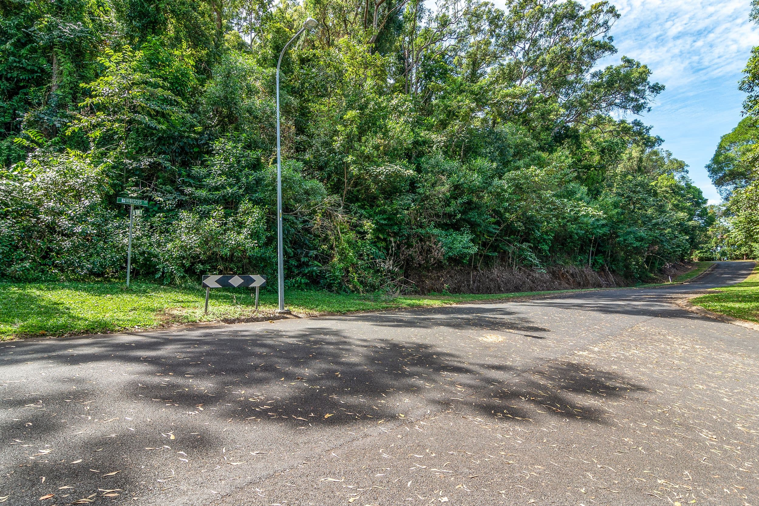 6 Hibiscus Court, Rocky Point QLD 4873, Rocky Point - Thumbnail 6
