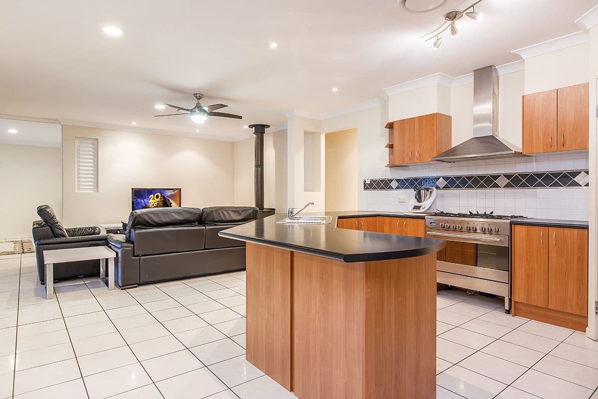 11 Farndon Place, Carseldine QLD 4034, Carseldine - Thumbnail 5
