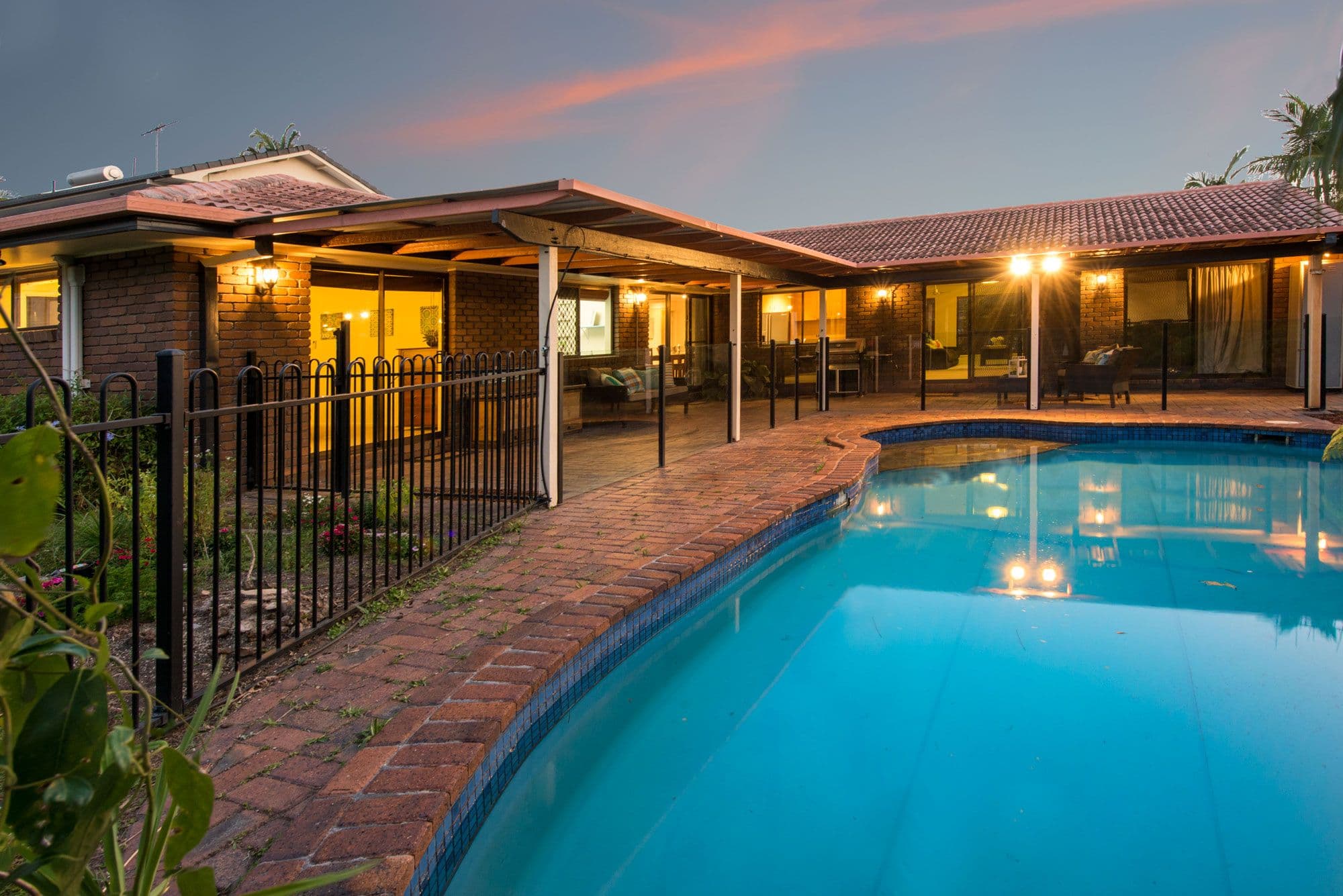 7 Rainsby Court, Carindale QLD 4152, Carindale - Image 1