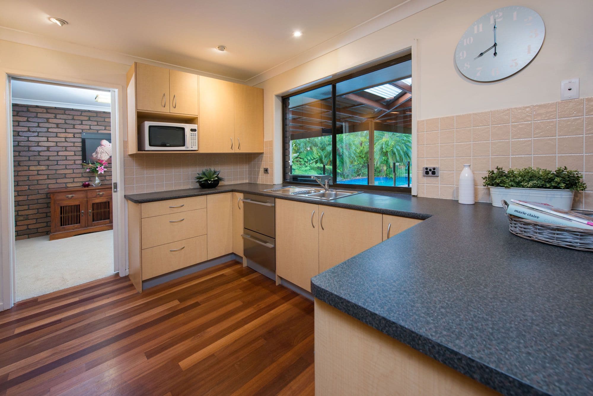 7 Rainsby Court, Carindale QLD 4152, Carindale - Thumbnail 4