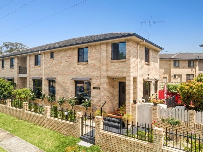 4 Denison Street, Wollongong NSW 2500, Wollongong - Thumbnail 2