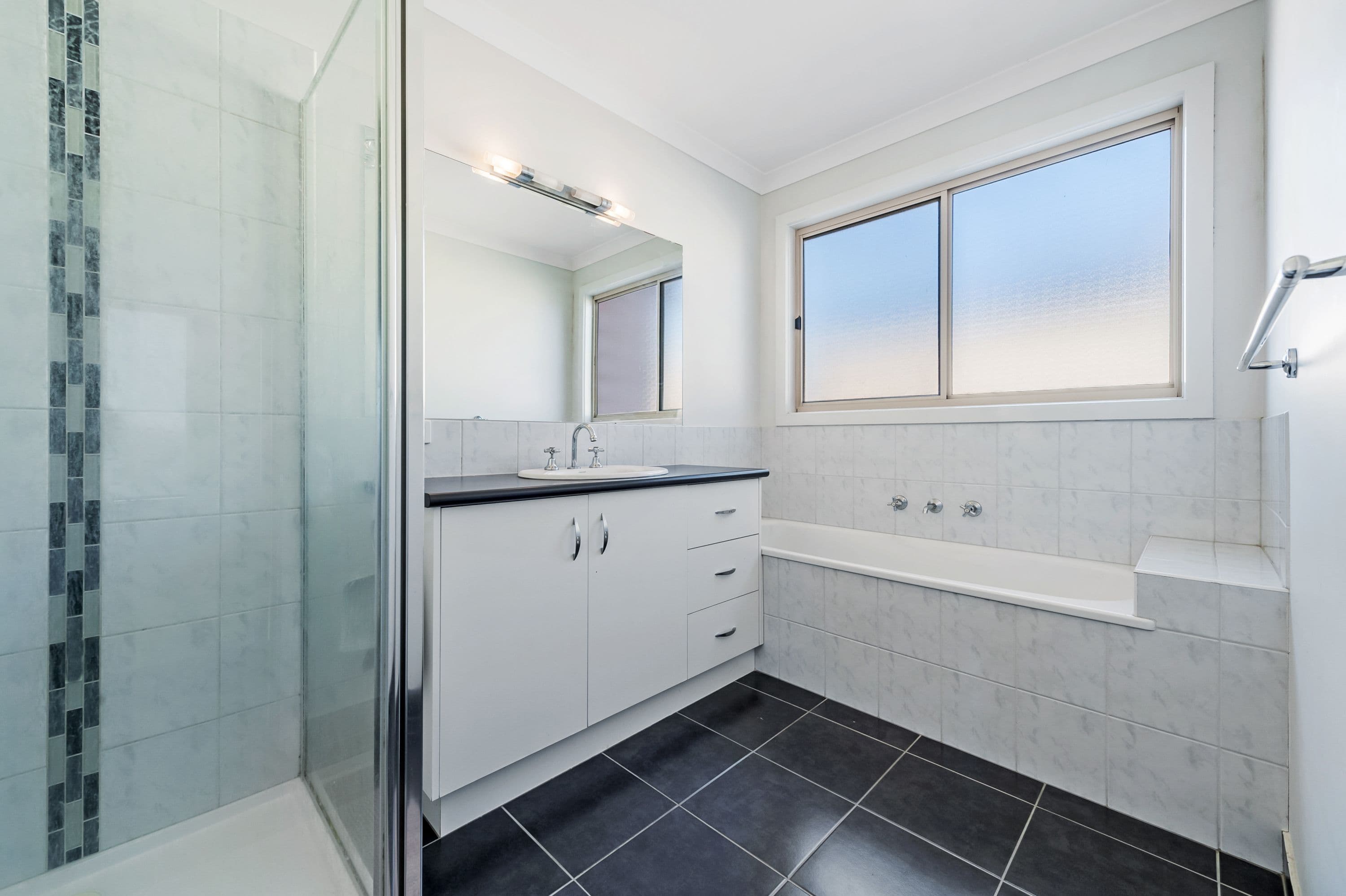 5 Deepdene Street, Caroline Springs VIC 3023, Caroline Springs - Thumbnail 7