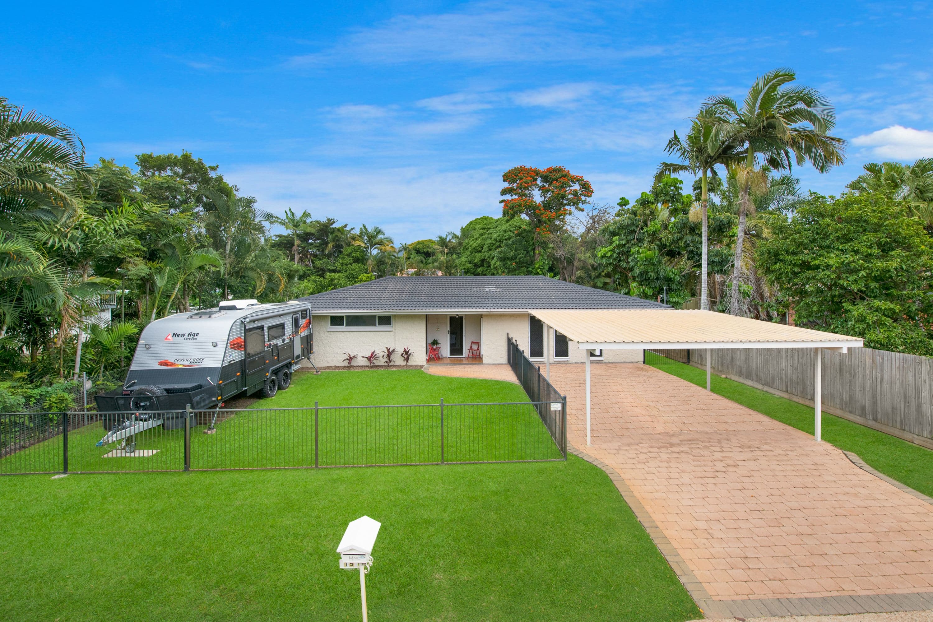 15 Brownhill Street, Mundingburra QLD 4812, Mundingburra - Thumbnail 2