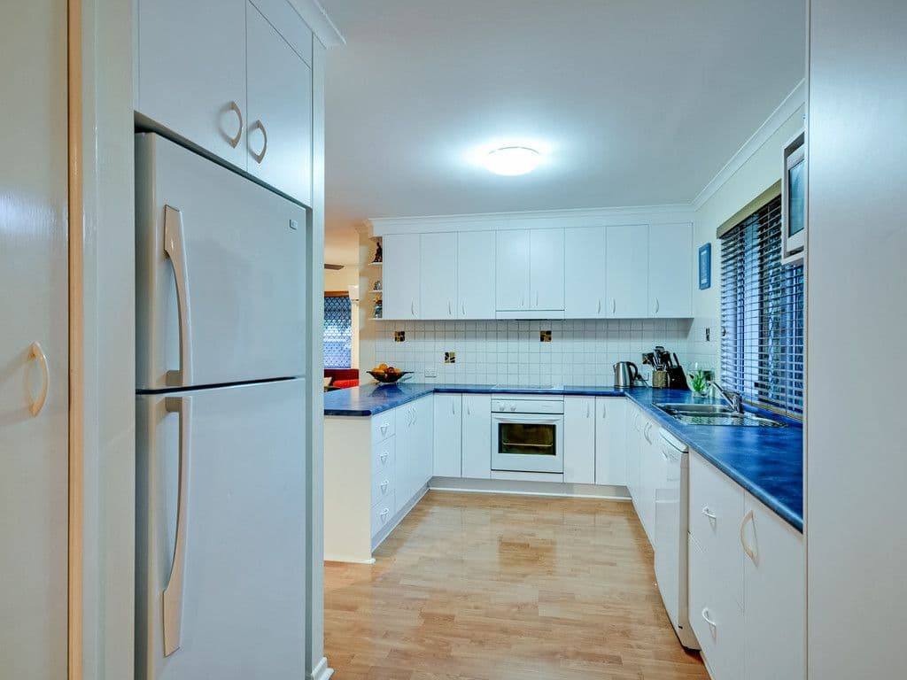 94 Cochrane Street, CAMIRA QLD 4300, Camira - Thumbnail 6