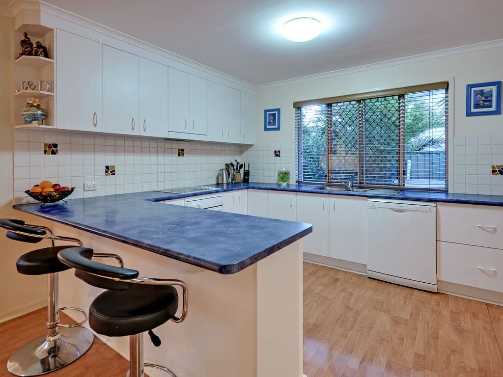 94 Cochrane Street, CAMIRA QLD 4300, Camira - Thumbnail 7