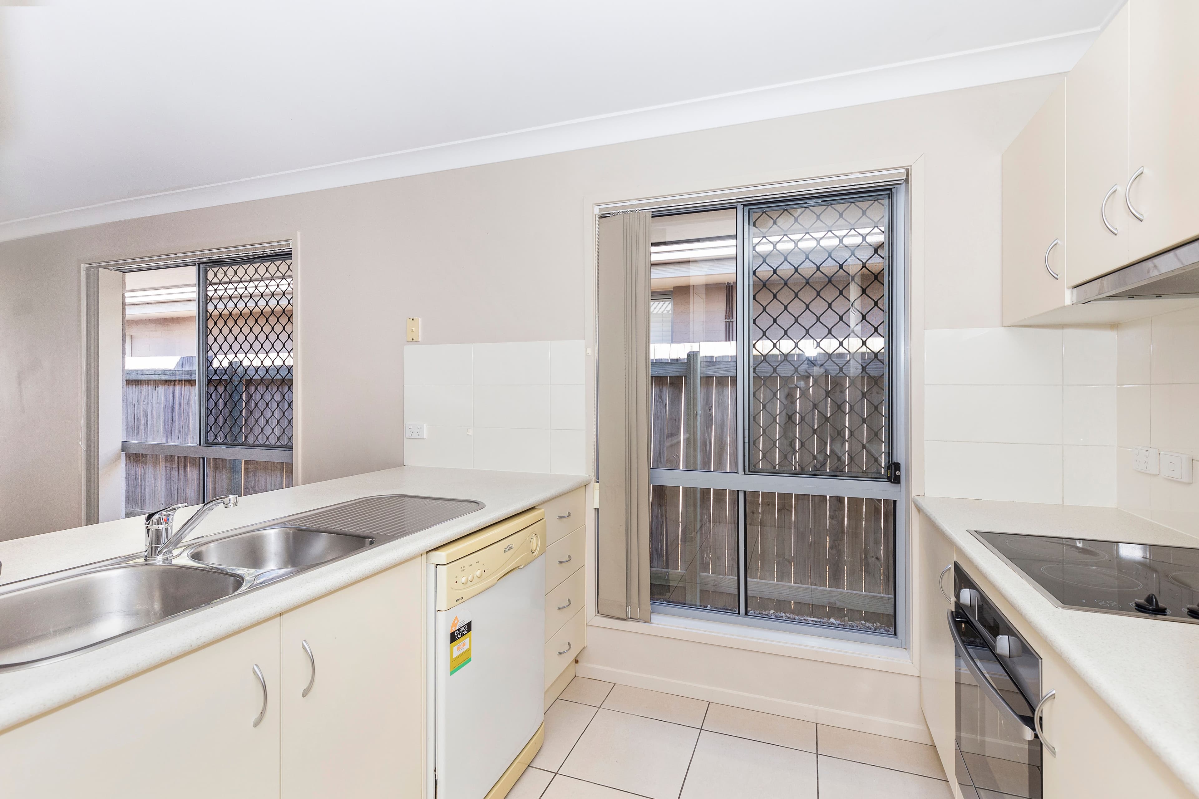 24 Greenleaf Avenue, Springfield Lakes QLD 4300, Springfield Lakes - Thumbnail 6